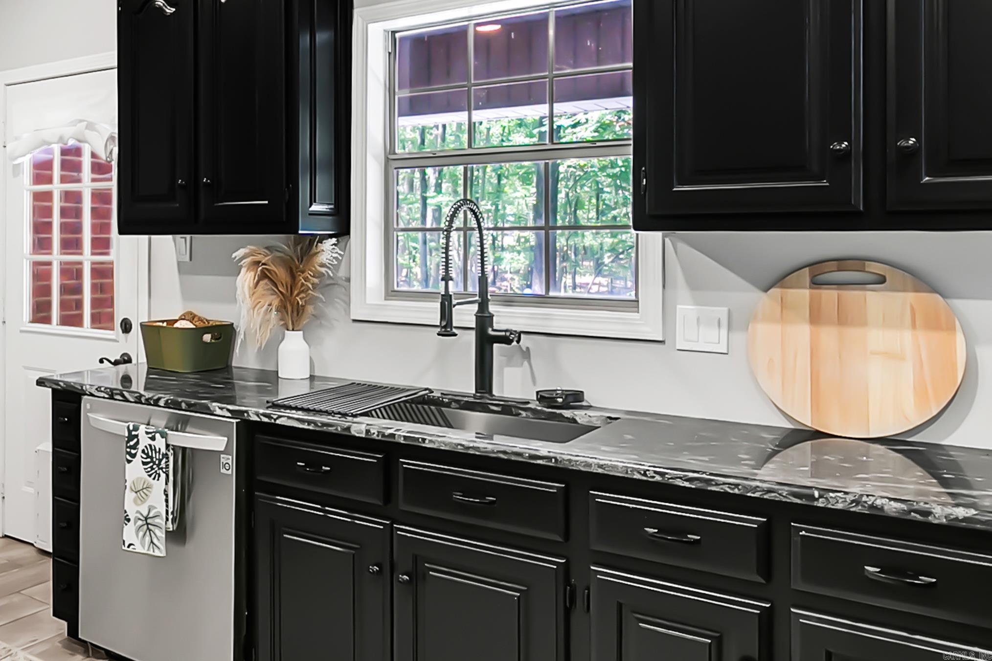 WINDSONG ESTATES - Residential