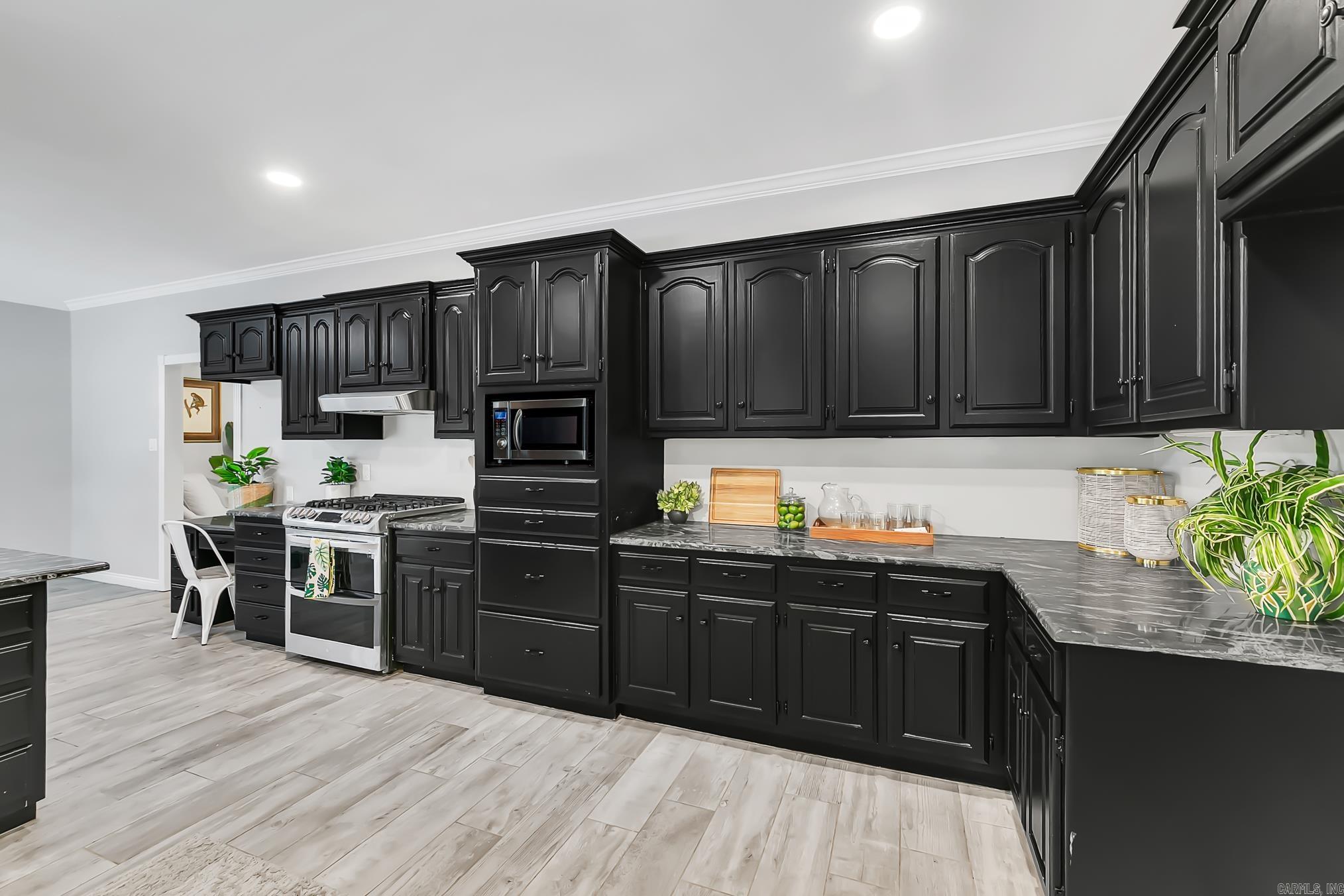 WINDSONG ESTATES - Residential