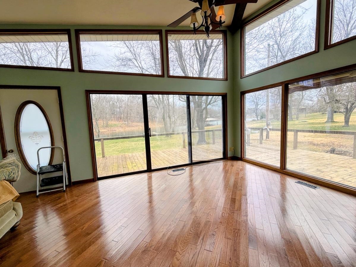 CROWN ADDITION - Residential