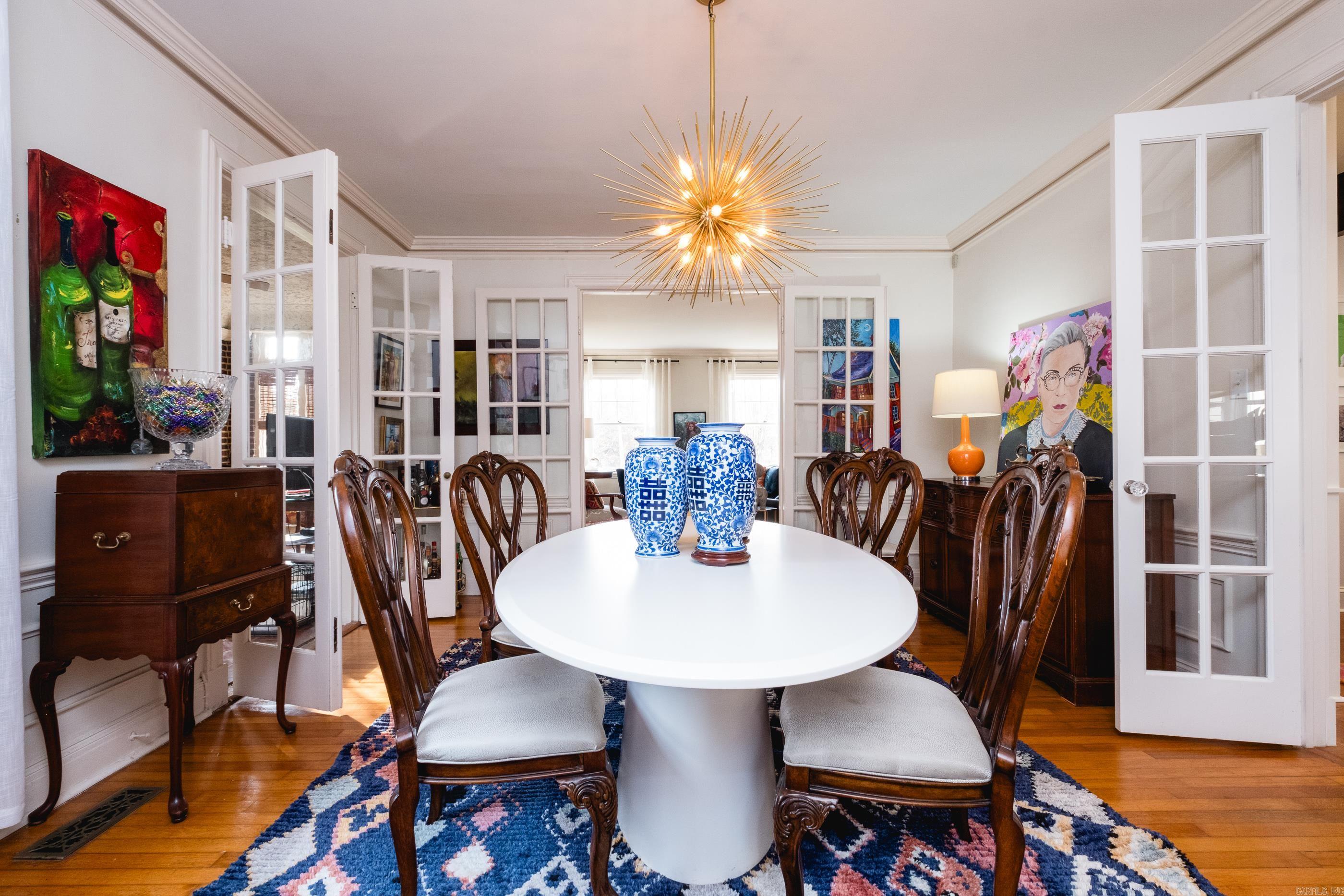 COLONIAL COURT - Residential