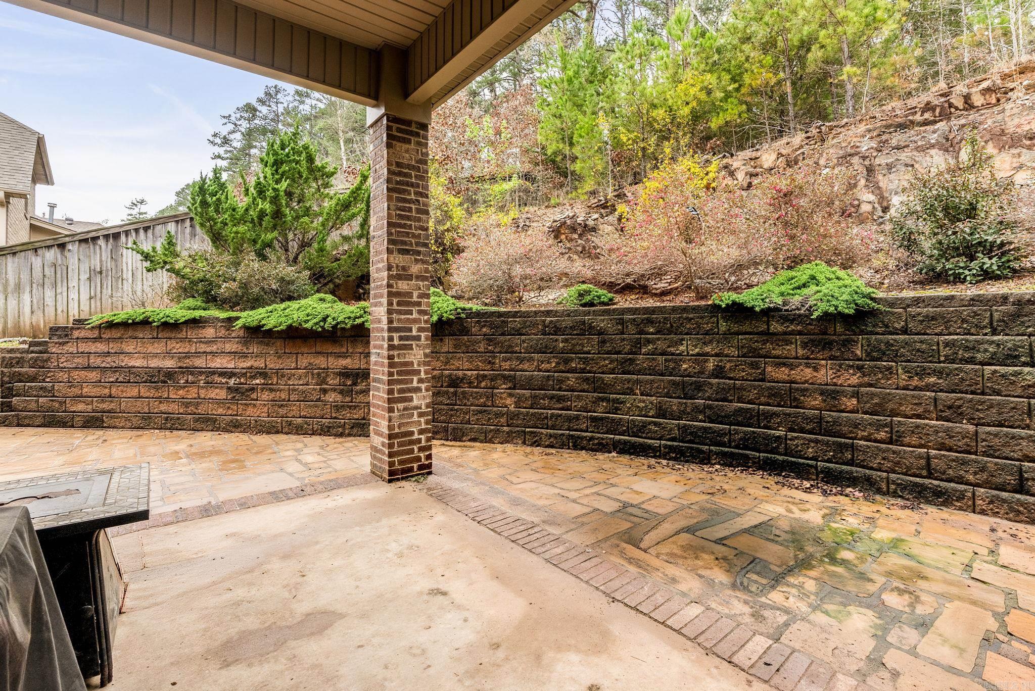 WOODLANDS EDGE - Residential