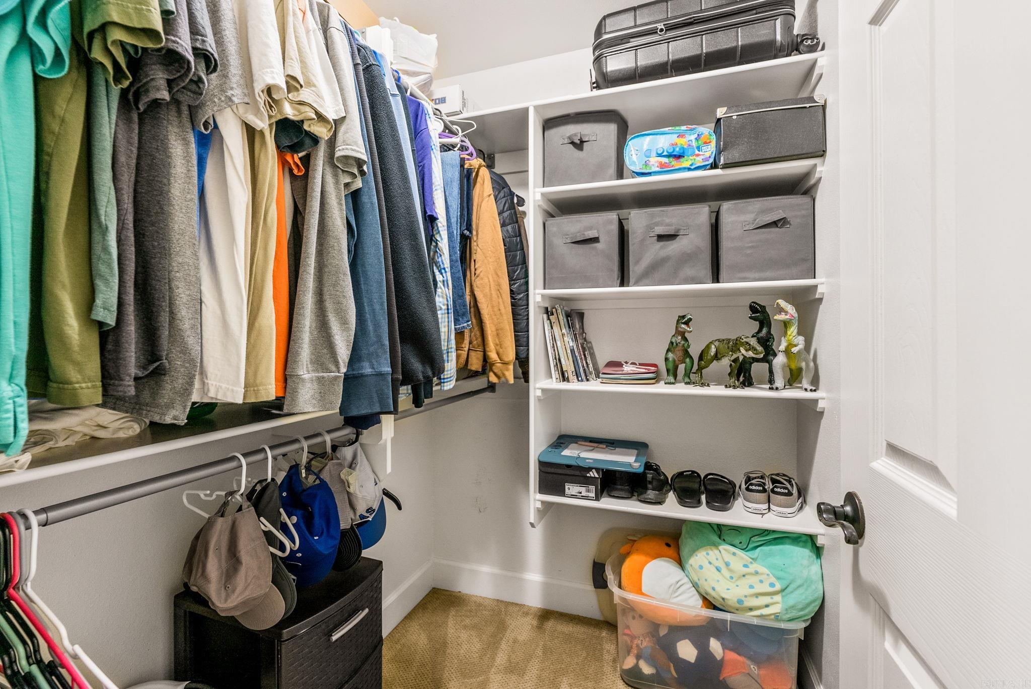 WOODLANDS EDGE - Residential