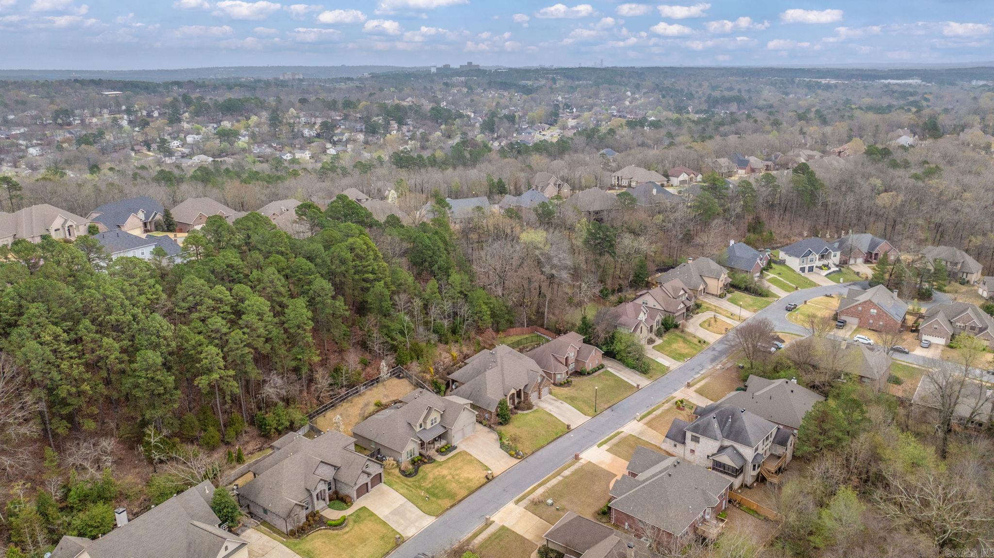 WOODLANDS EDGE - Residential