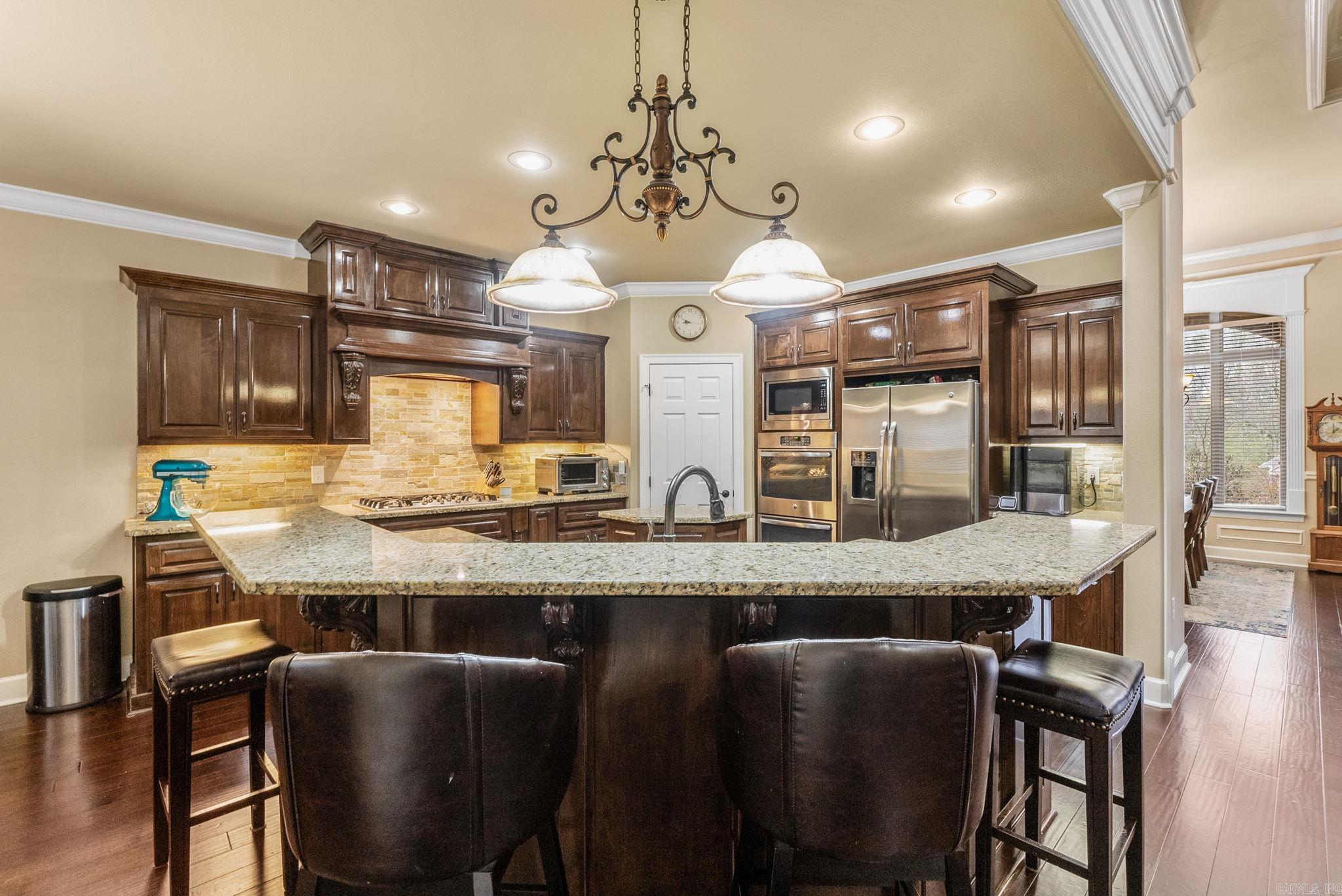 WOODLANDS EDGE - Residential