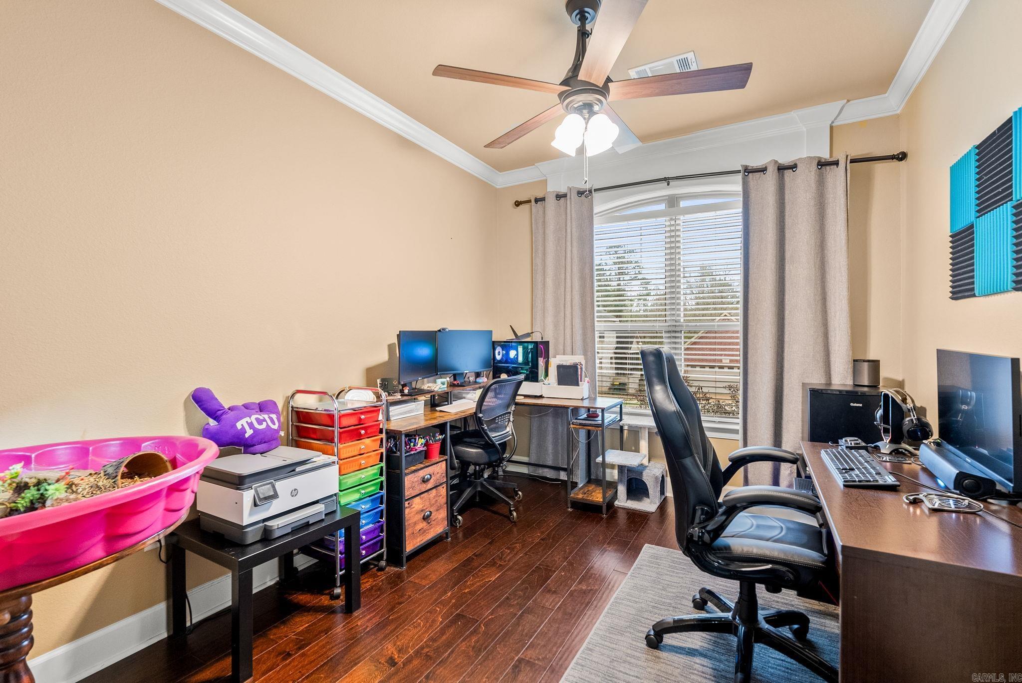 WOODLANDS EDGE - Residential