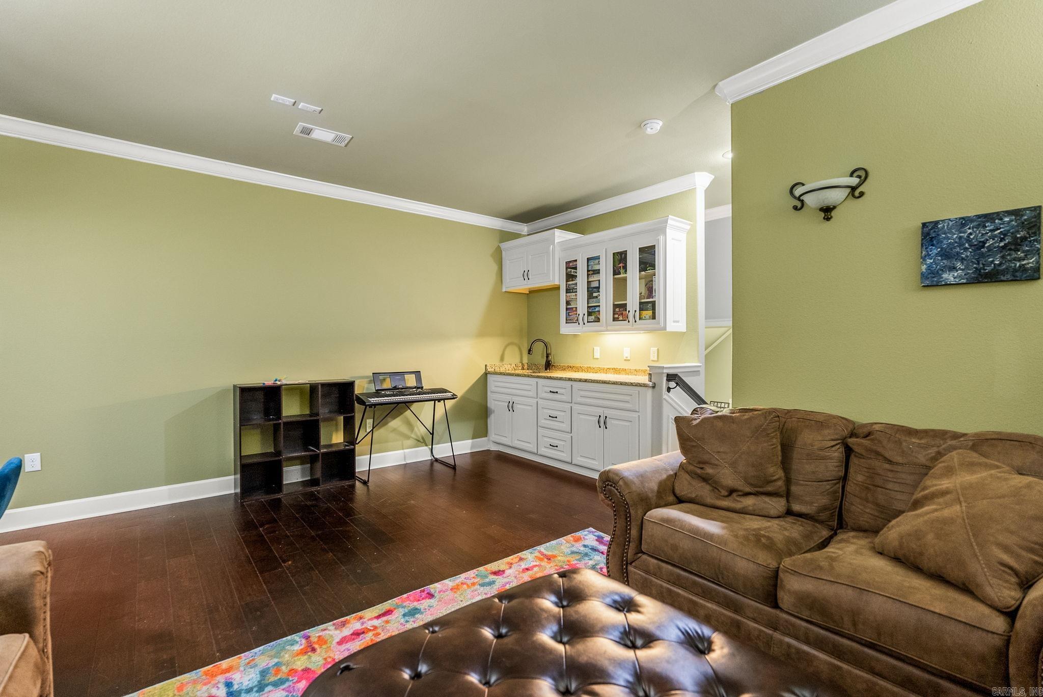 WOODLANDS EDGE - Residential