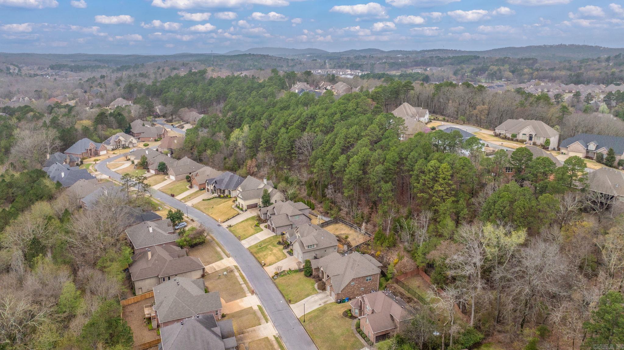 WOODLANDS EDGE - Residential