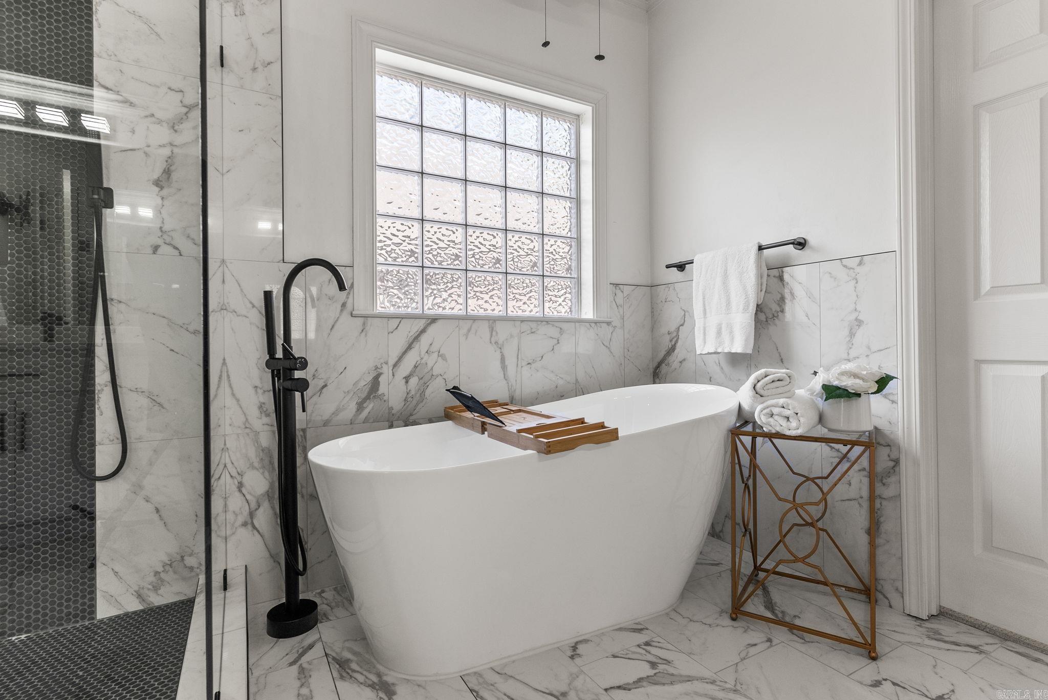 MAUMELLE VALLEY ESTATES - Residential