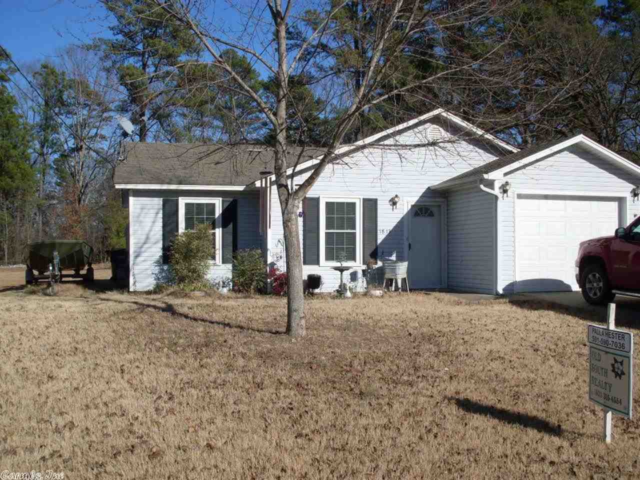 Little doll house on quiet street with no through traffic. Ready to move in, neutral colors, new energy efficient window installed last year. Easy access to I-30, near schools, shopping, and entertainment. Kitchen range and microwave will be replaced with electric ceramic top range and vent-a-hood.