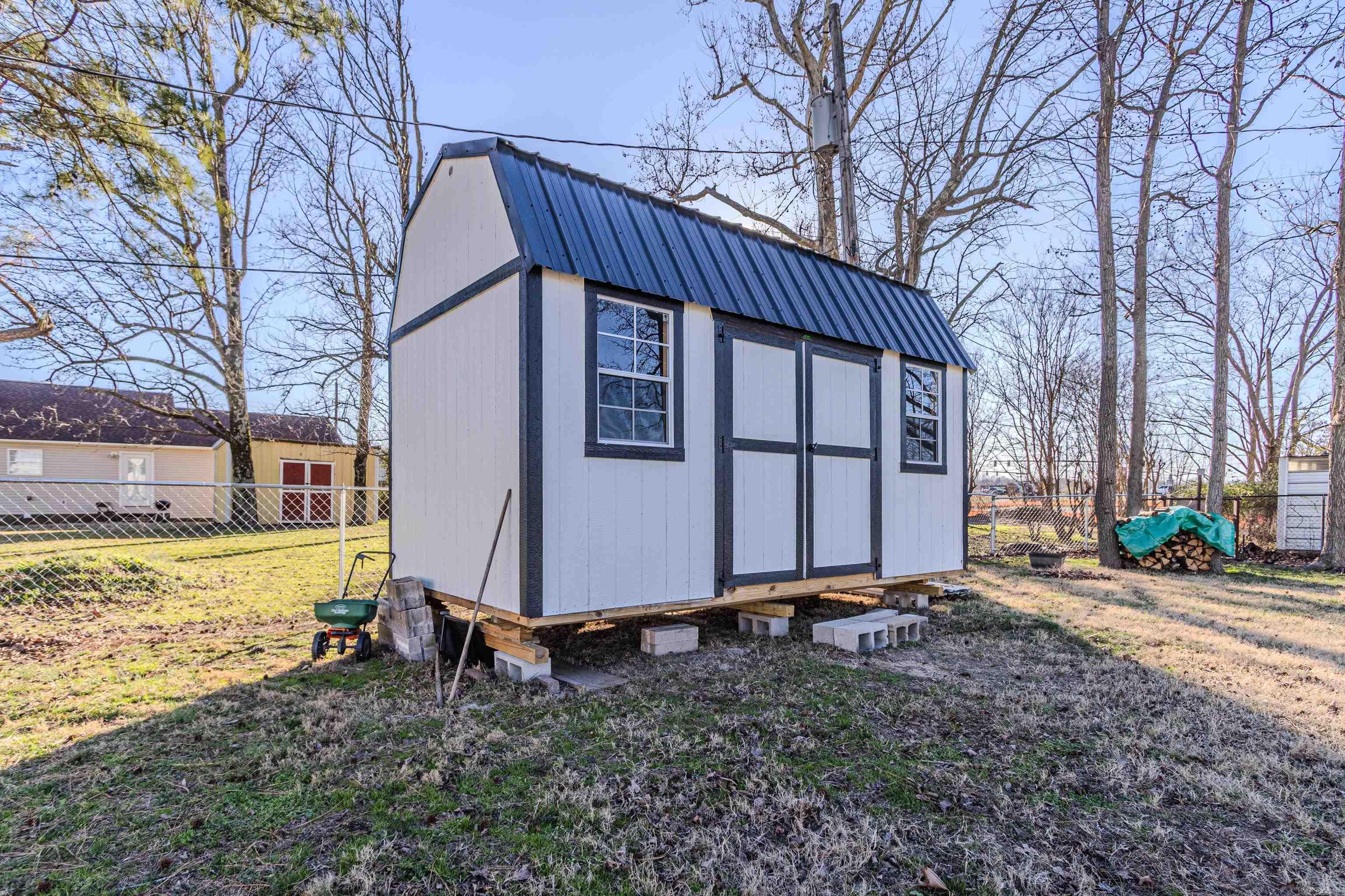 BABE THIEL - Residential