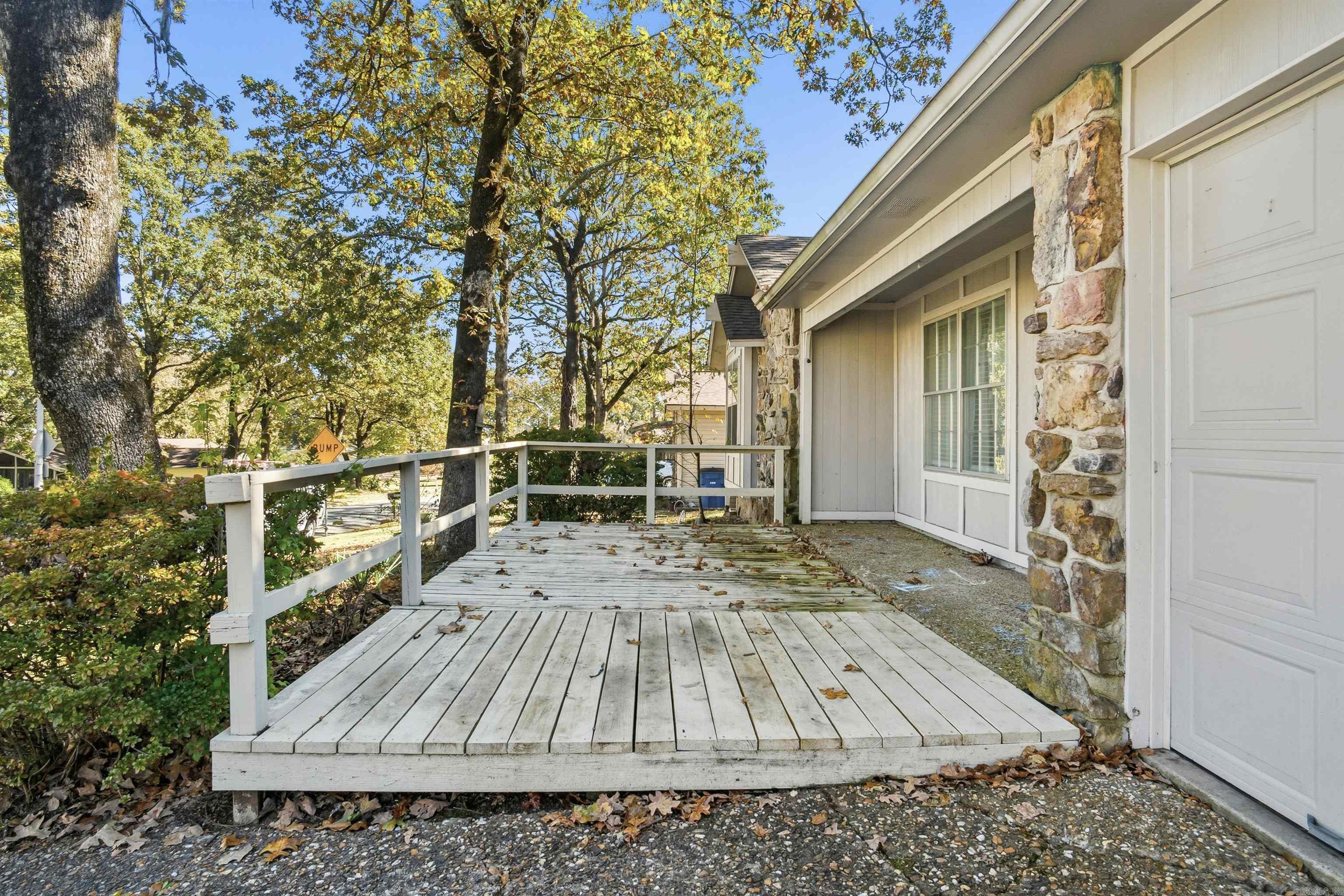 INDIAN HILLS - Residential