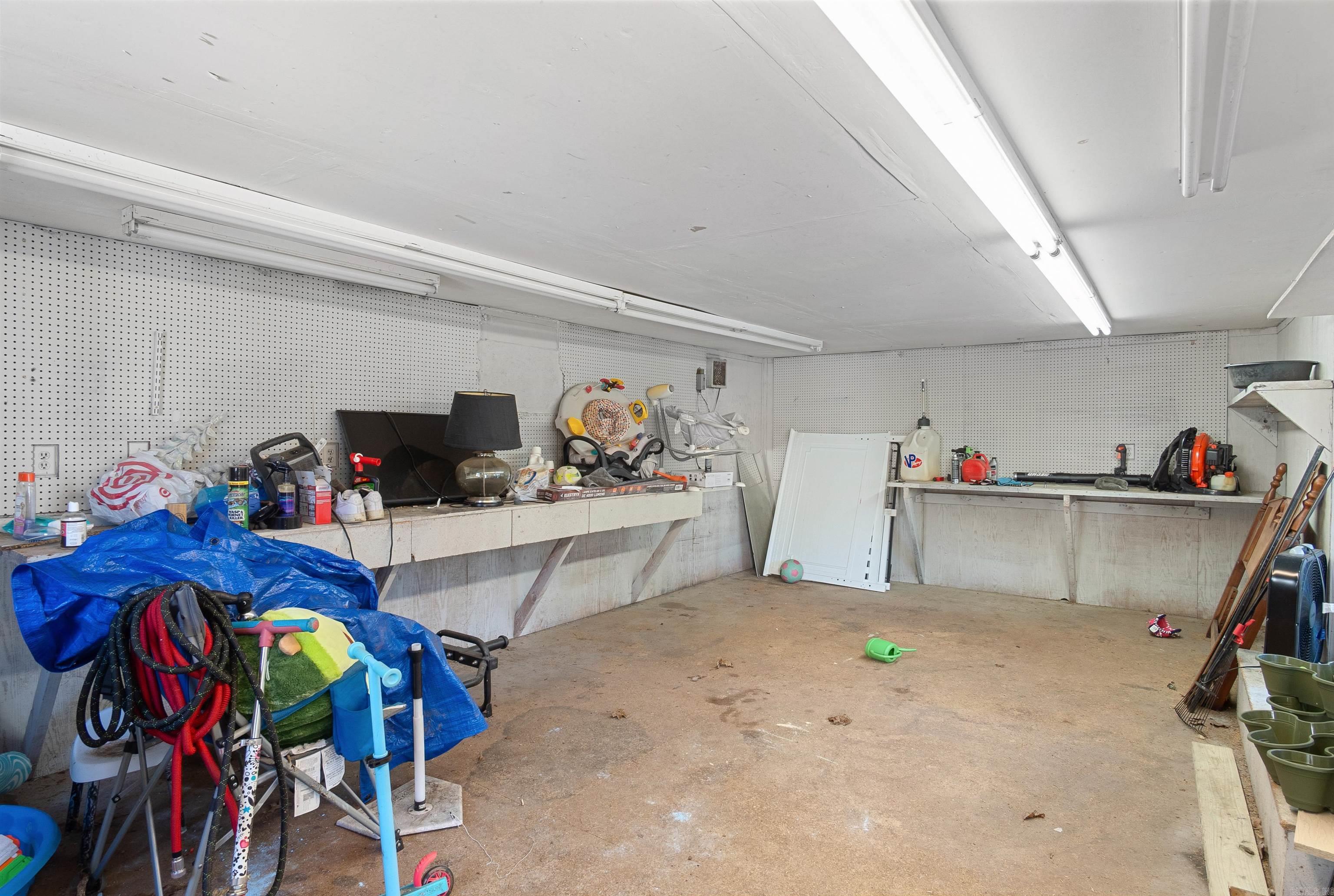 INDIAN HILLS - Residential