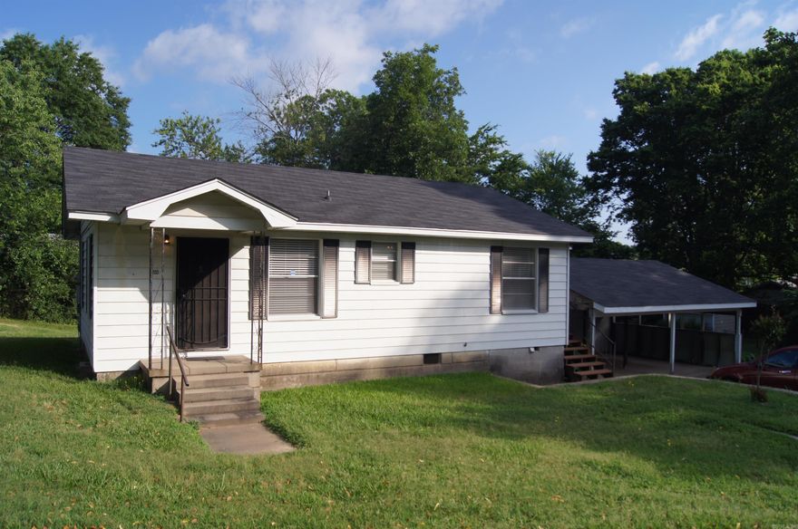 NON-Smoking 2 Bedroom with Bonus room that could be 3rd bedroom and 1 bath. This home has extra storage, a 2 car carport, and nearby playground. The kitchen is furnished with a gas stove and portable dishwasher. There is a separate dining area. Also included are mini blinds, ceiling fans, carpeted floors, central heat and air, washer and gas dryer hookups in the kitchen, and all located on a corner lot. Pets may be considered.