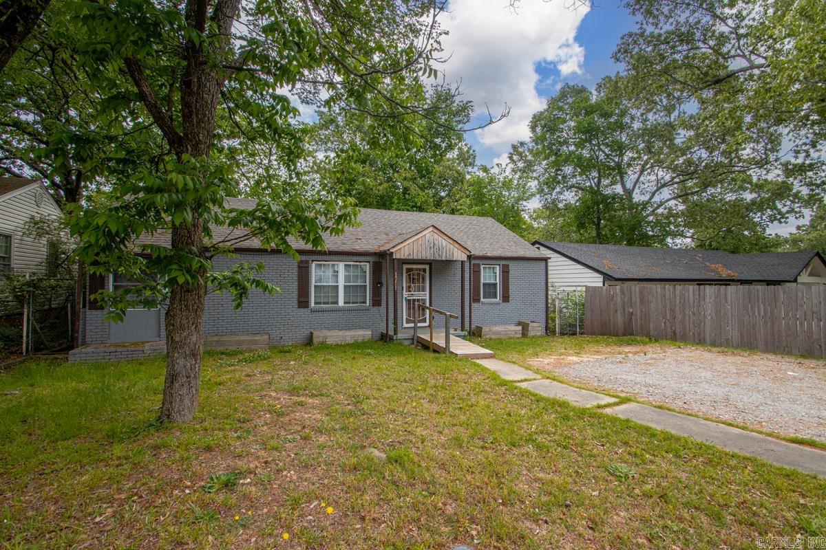 PINE FOREST - Residential