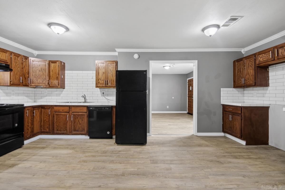 PINE FOREST - Residential