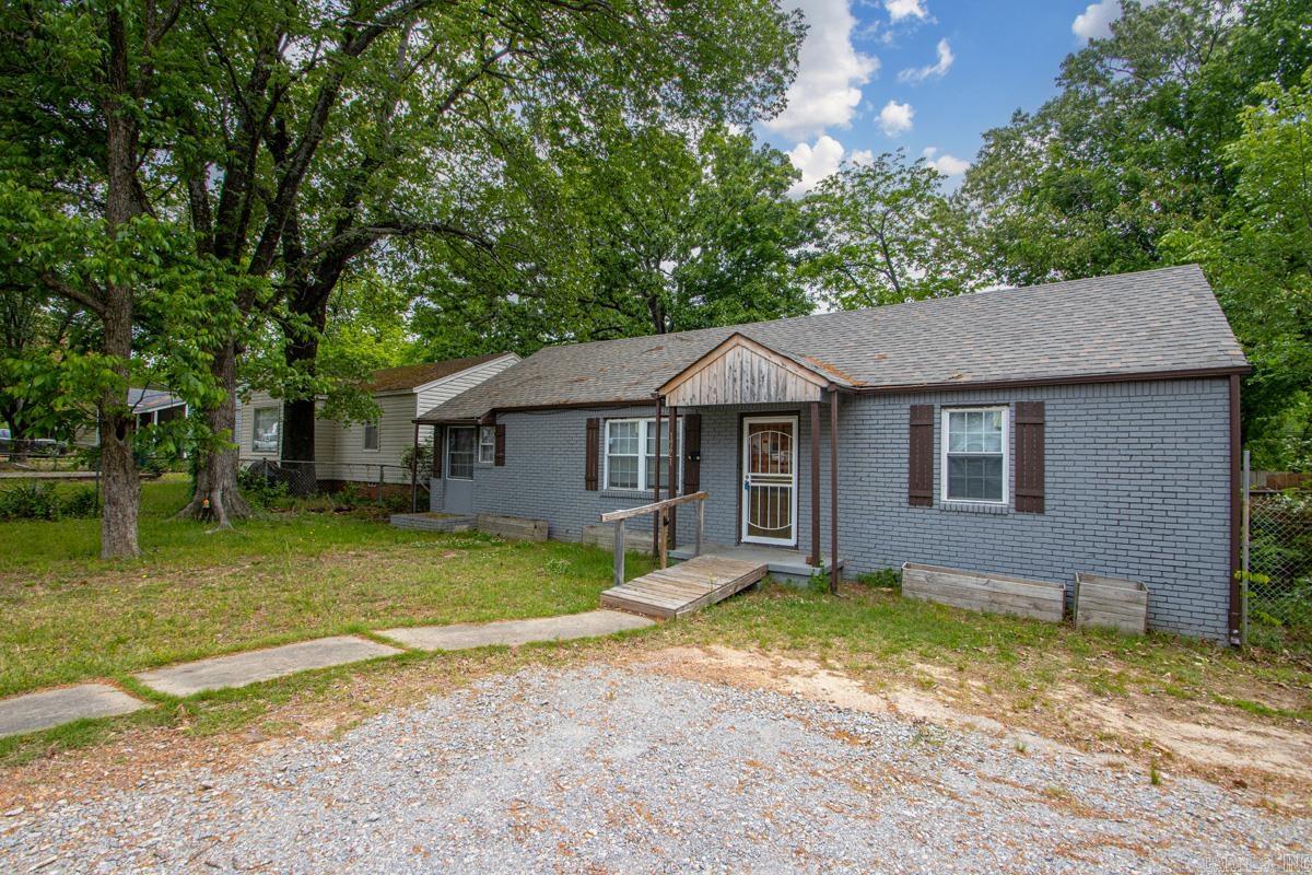 PINE FOREST - Residential