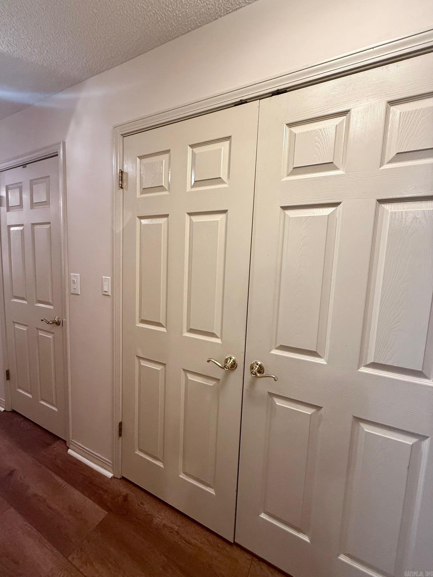 LAKEWOOD ESTATES - Residential