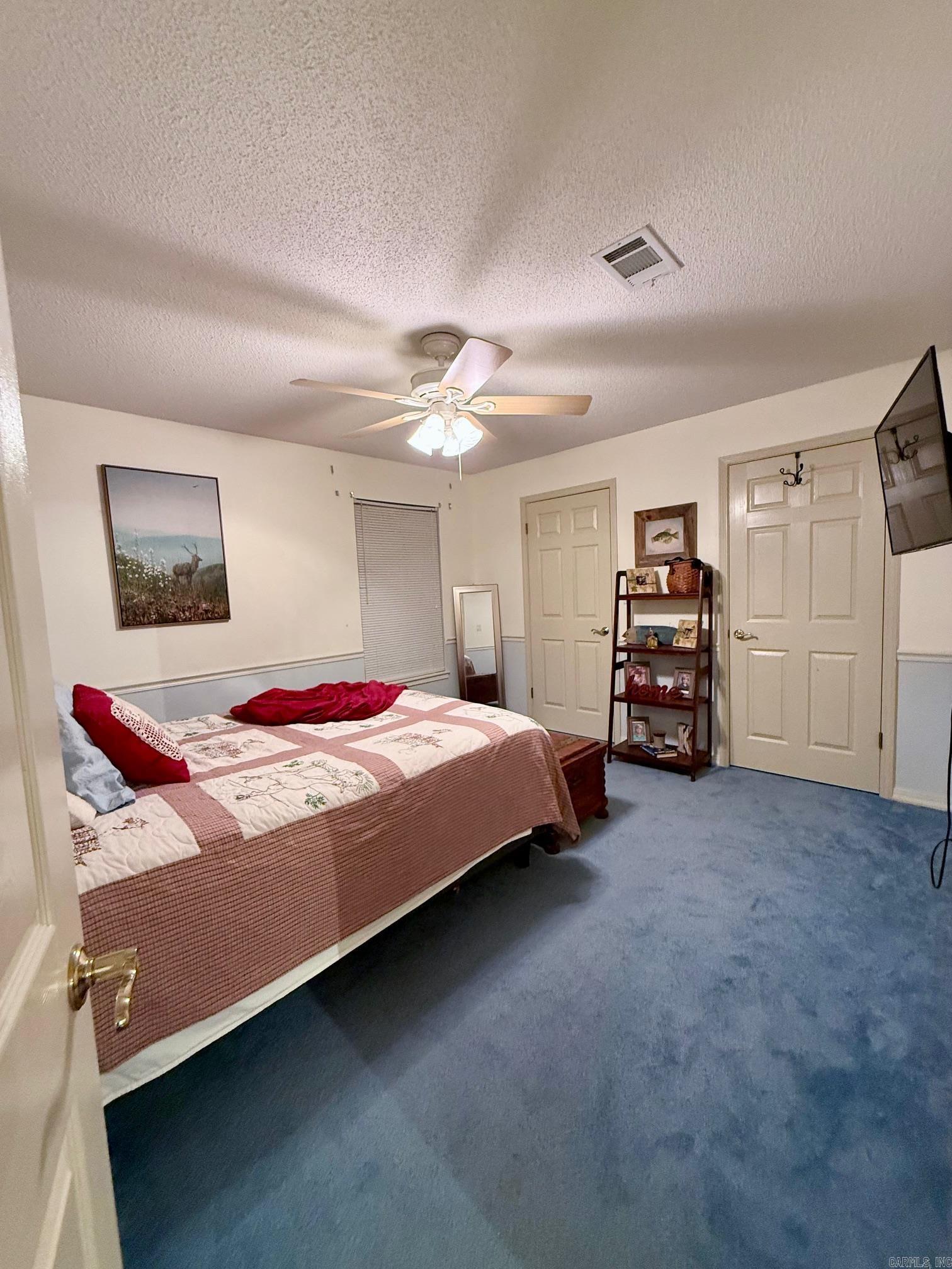 LAKEWOOD ESTATES - Residential