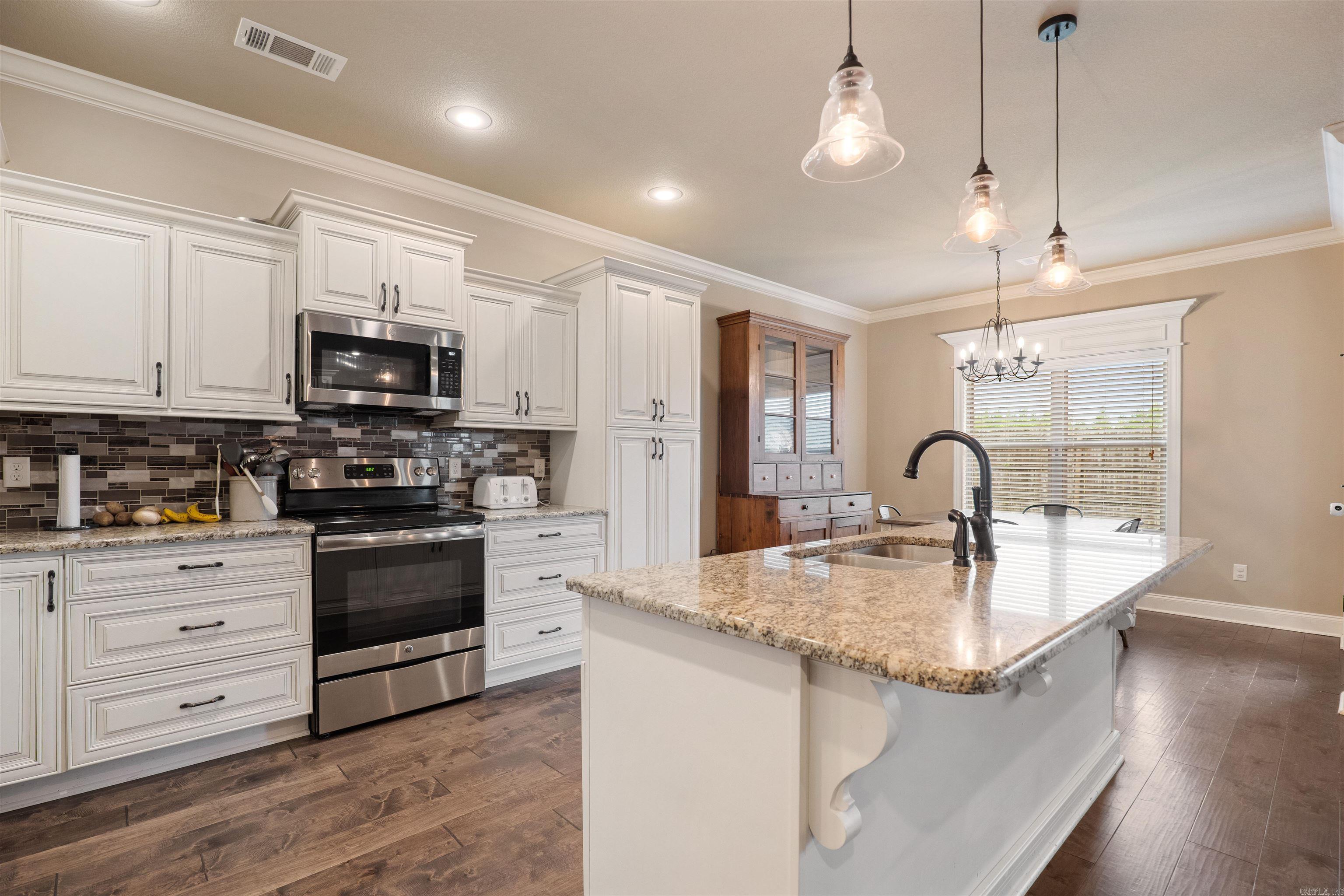 MERRELL ESTATES - Residential