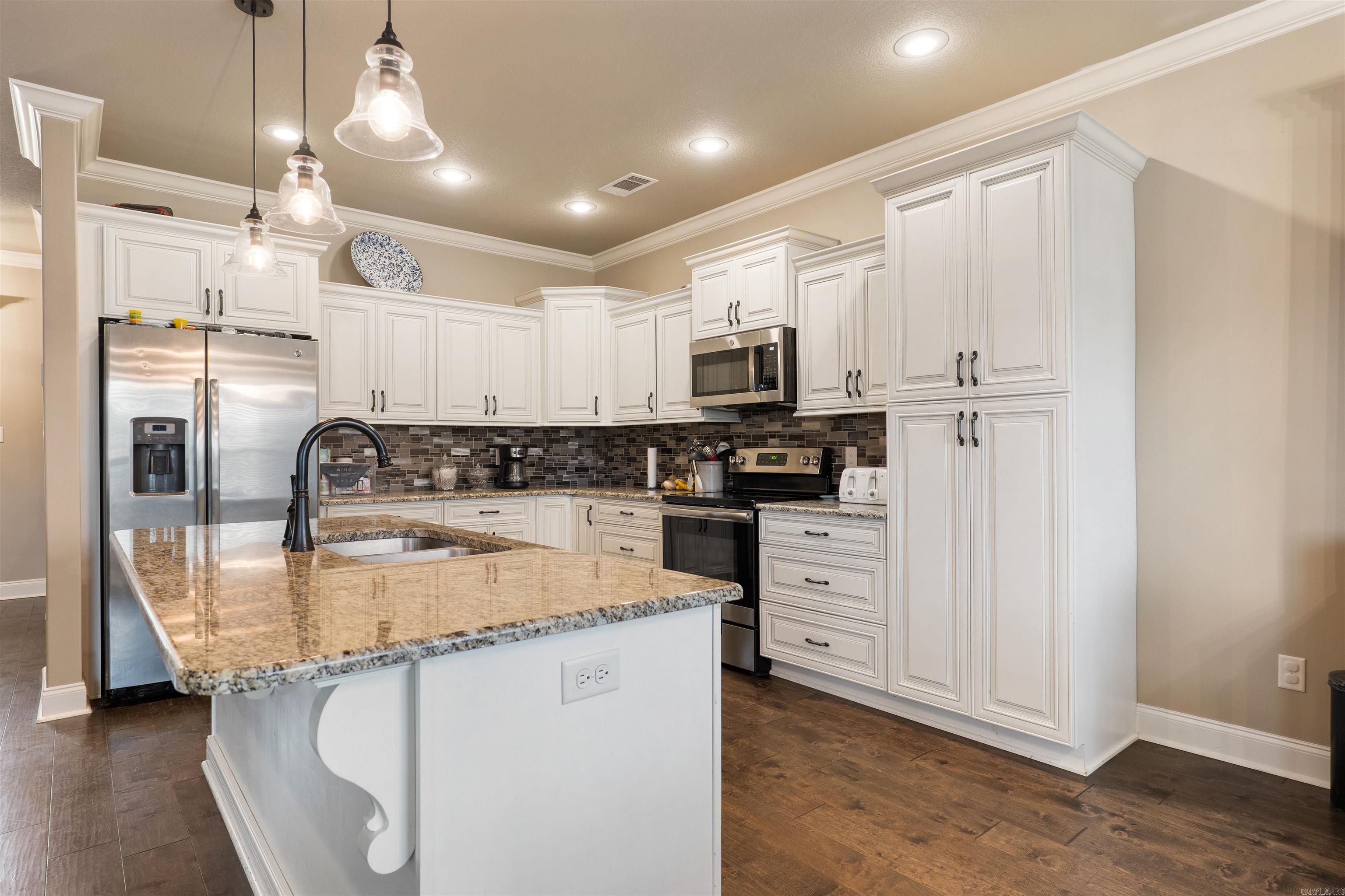 MERRELL ESTATES - Residential