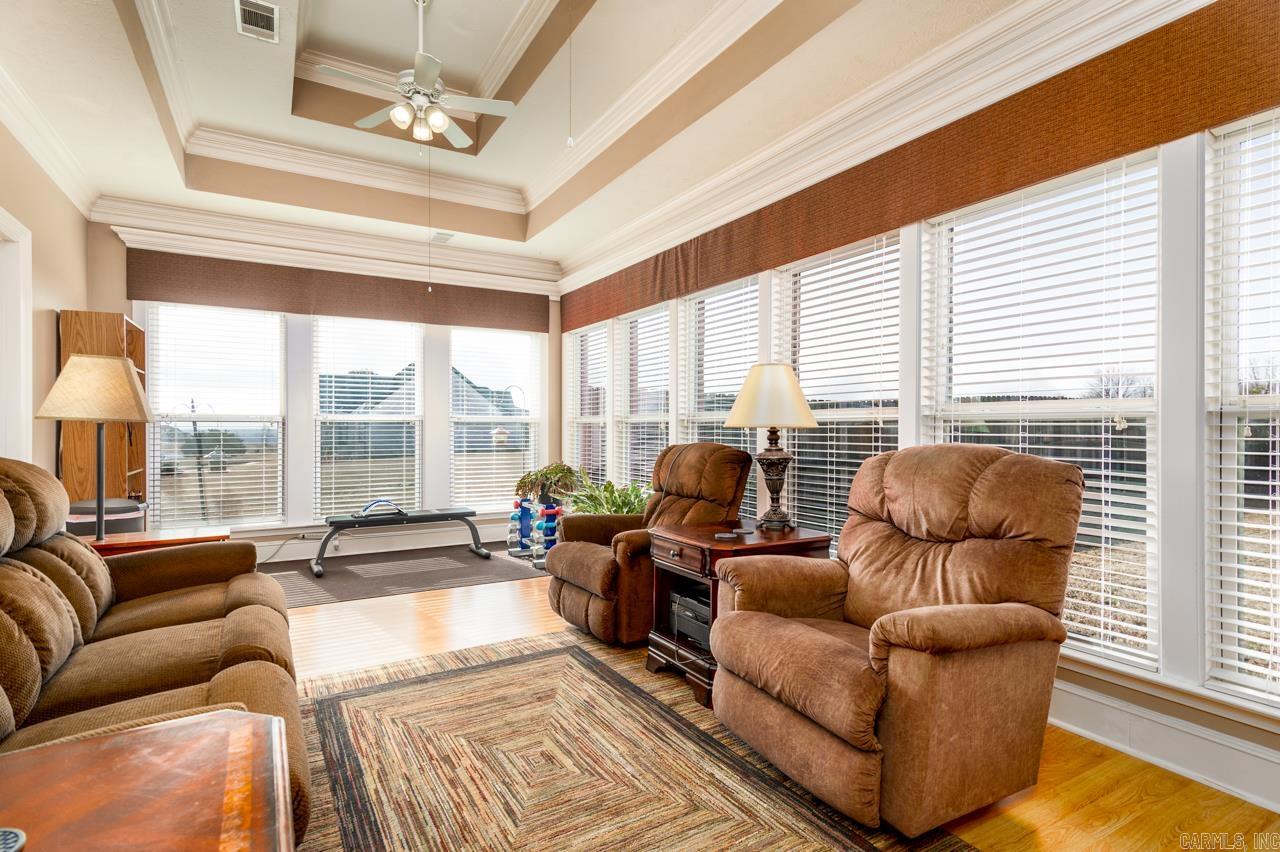 WOODRIDGE - Residential