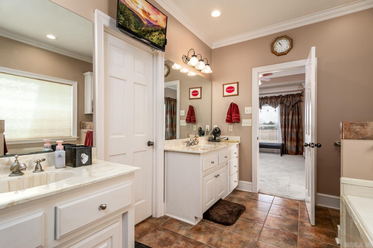 WOODRIDGE - Residential