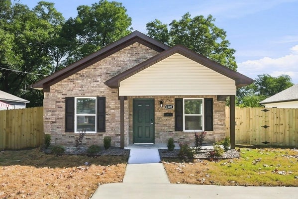 4209 ROGERS ST, NORTH LITTLE ROCK, AR 72117 - Image 0e6b236ac4db9e77eac2a3ea9b163825/2119775012