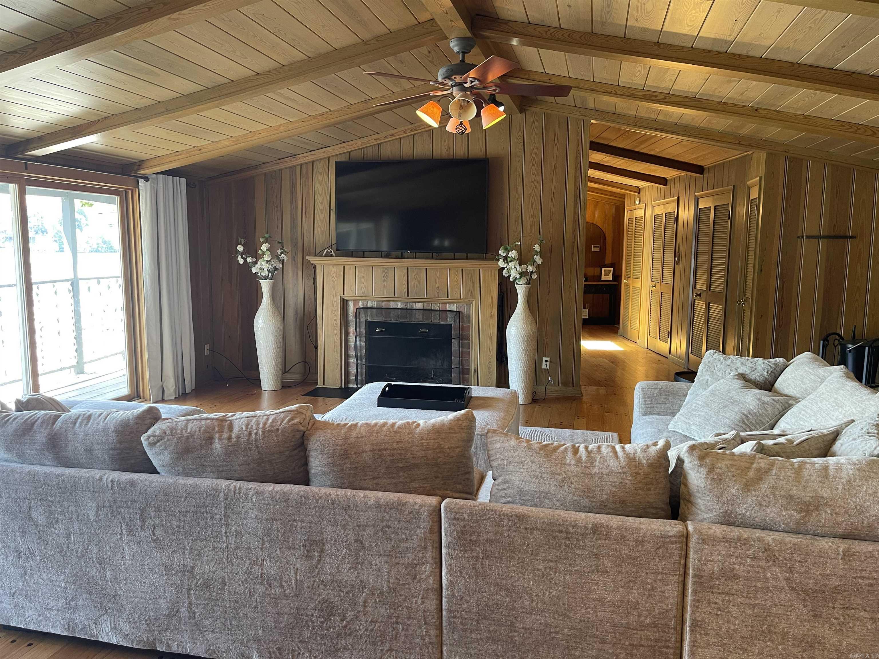 Knollwood - Residential
