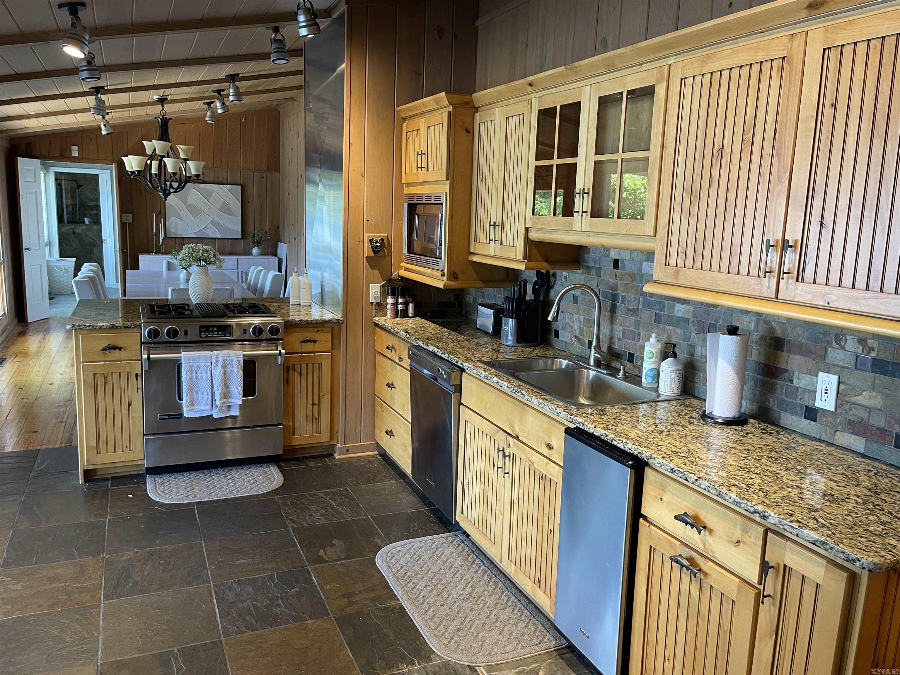 Knollwood - Residential