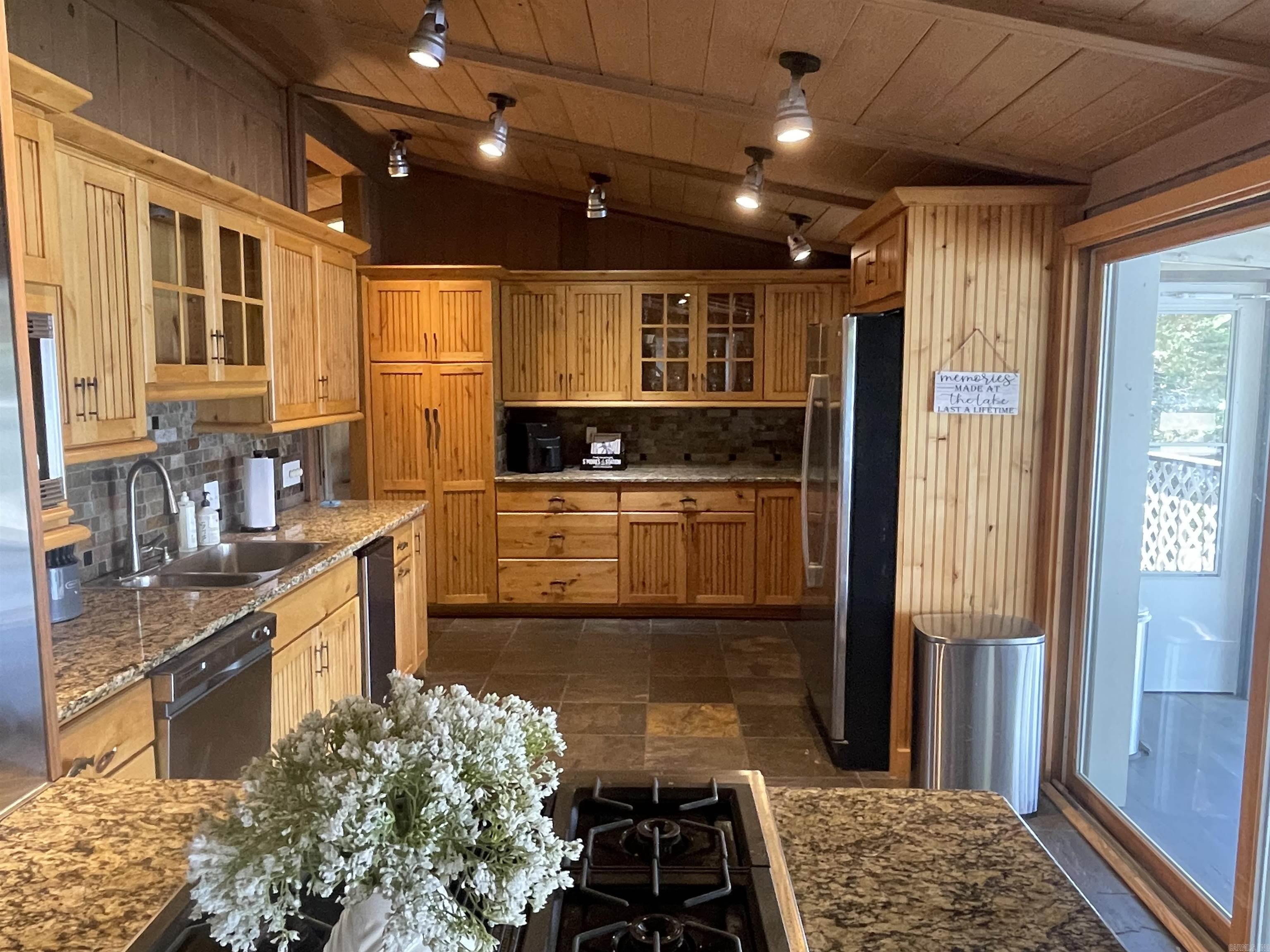 Knollwood - Residential