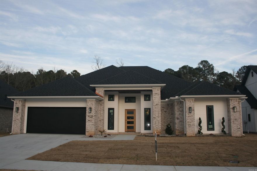 Best location in Bryant - Creekside Subdivision. 4 bedroom, 2.5 bath. Deep lot with greenspace to rear. Clean modern style home with high ceilings, office/bonus room, and awesome master bath and closet.