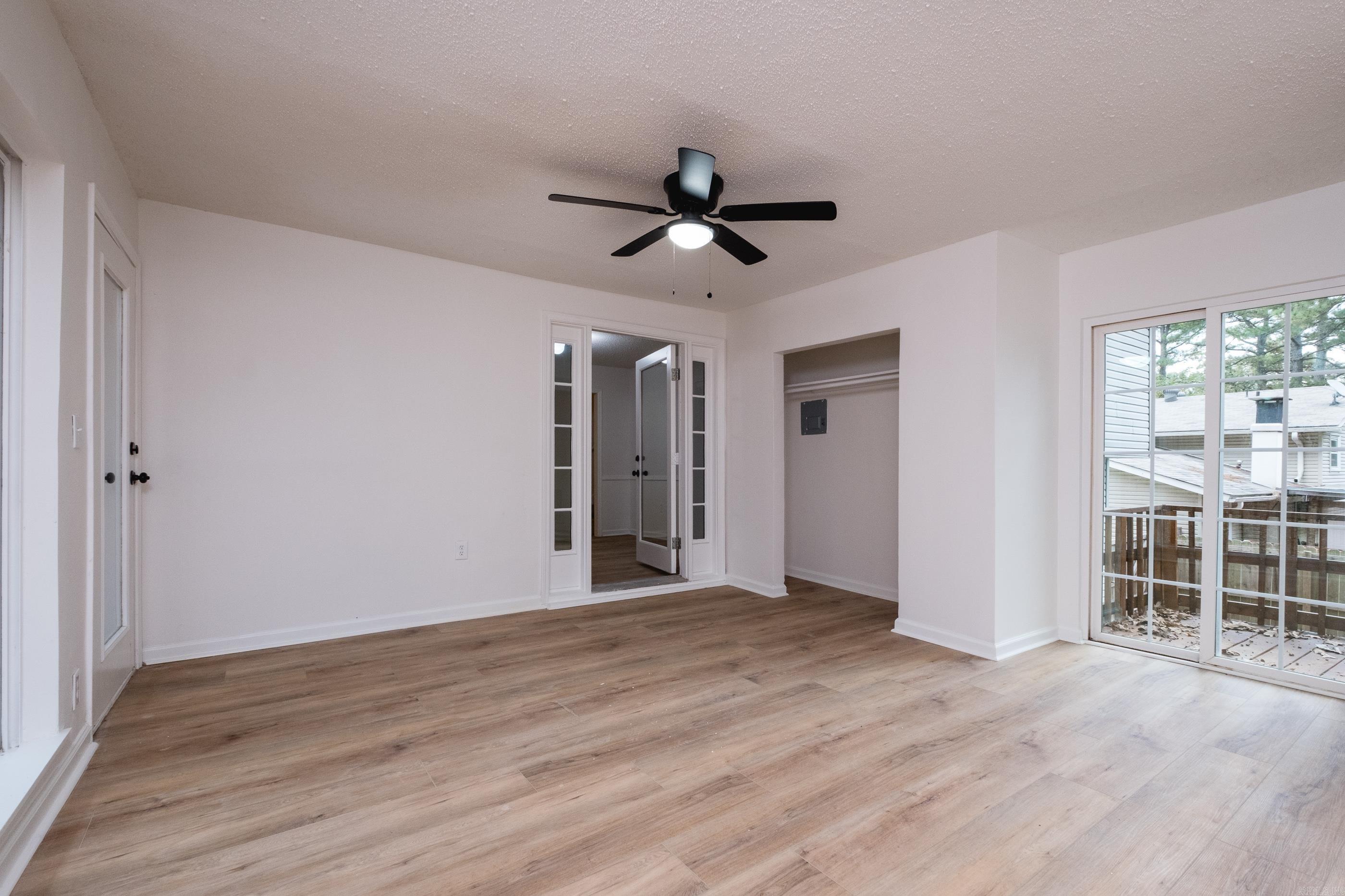 HUMMEL REPLAT OF SKYWAY - Residential