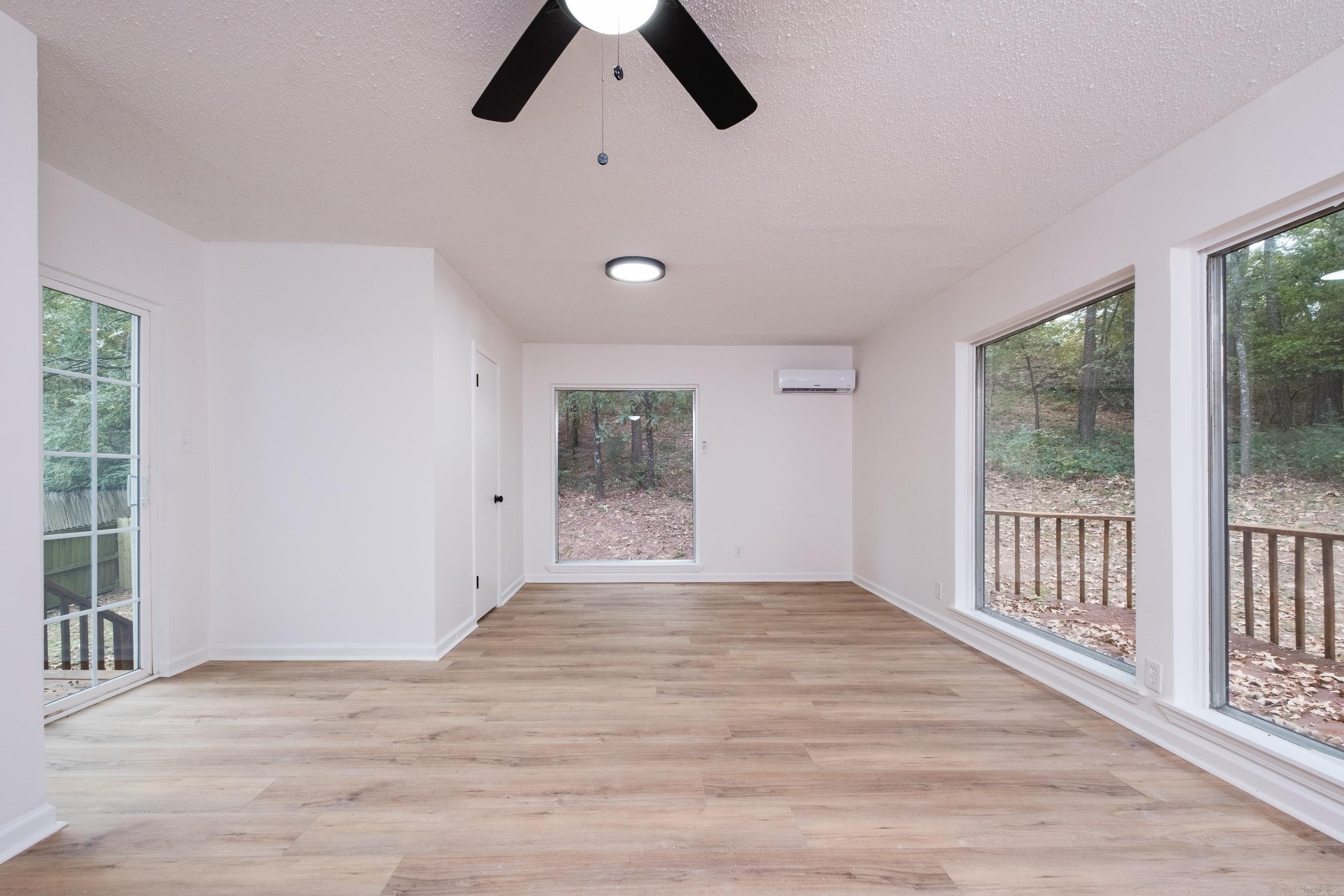 HUMMEL REPLAT OF SKYWAY - Residential