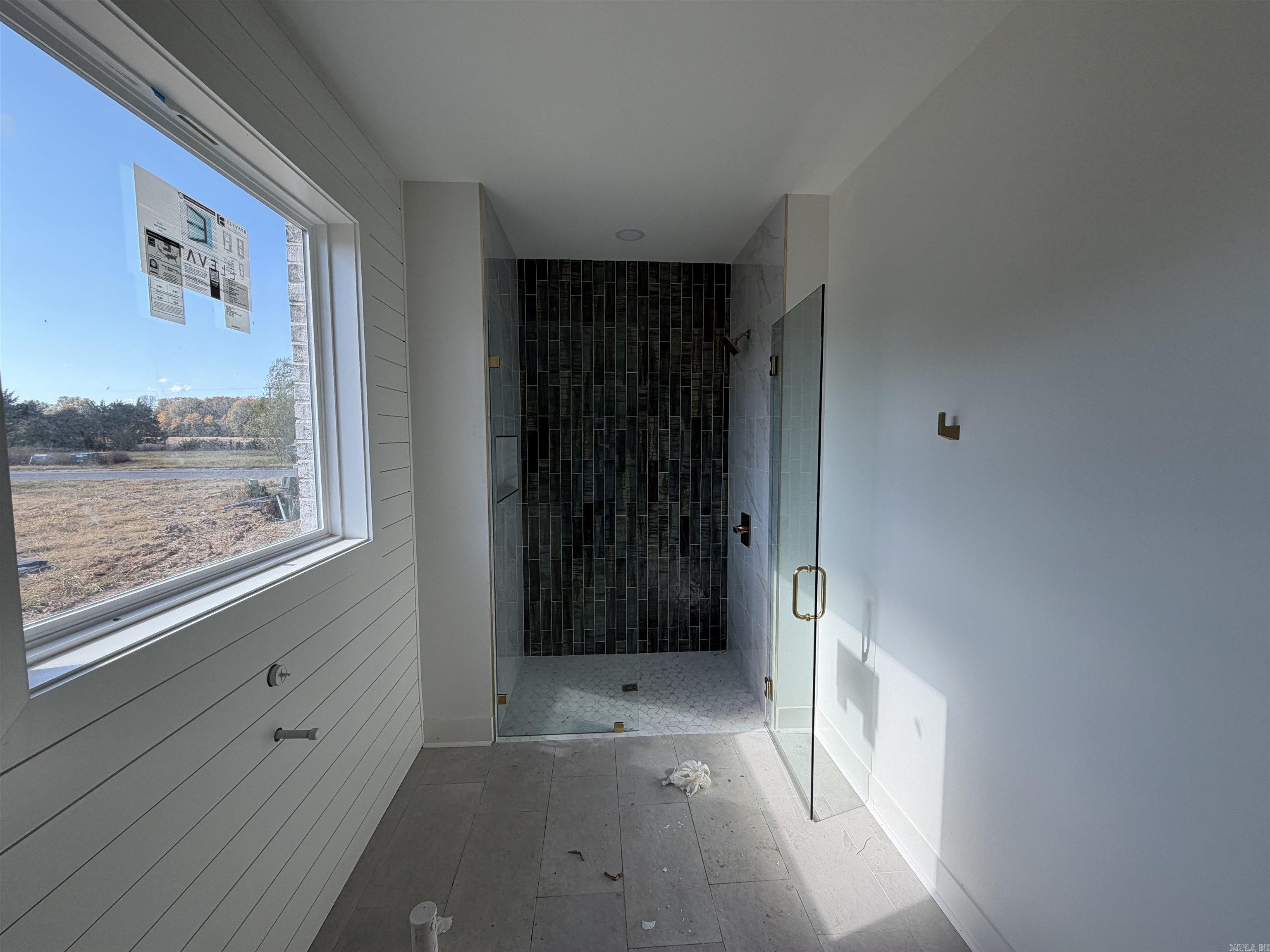 SUNSET LANDING - Residential