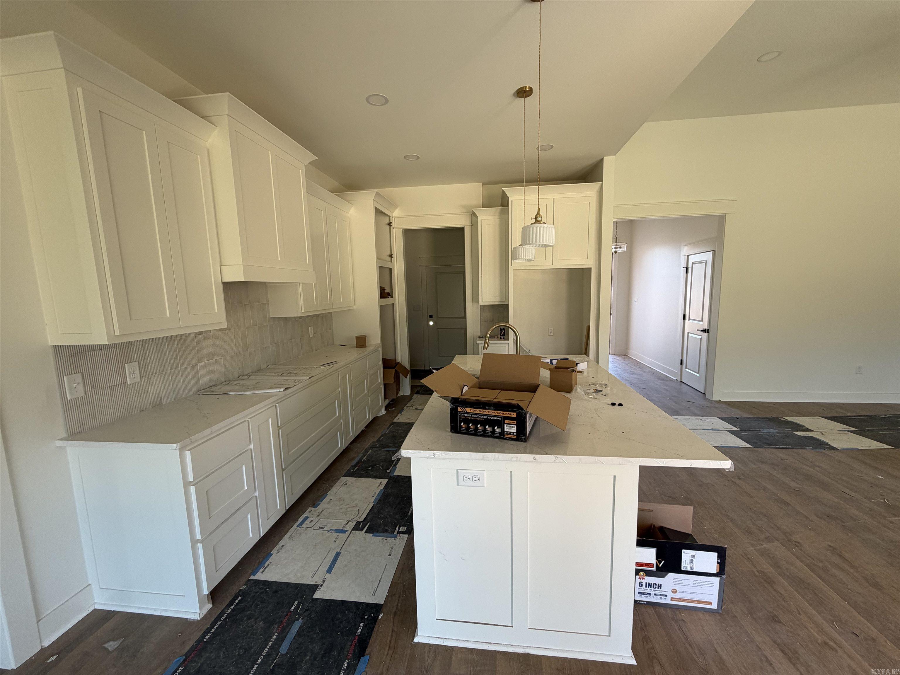 SUNSET LANDING - Residential