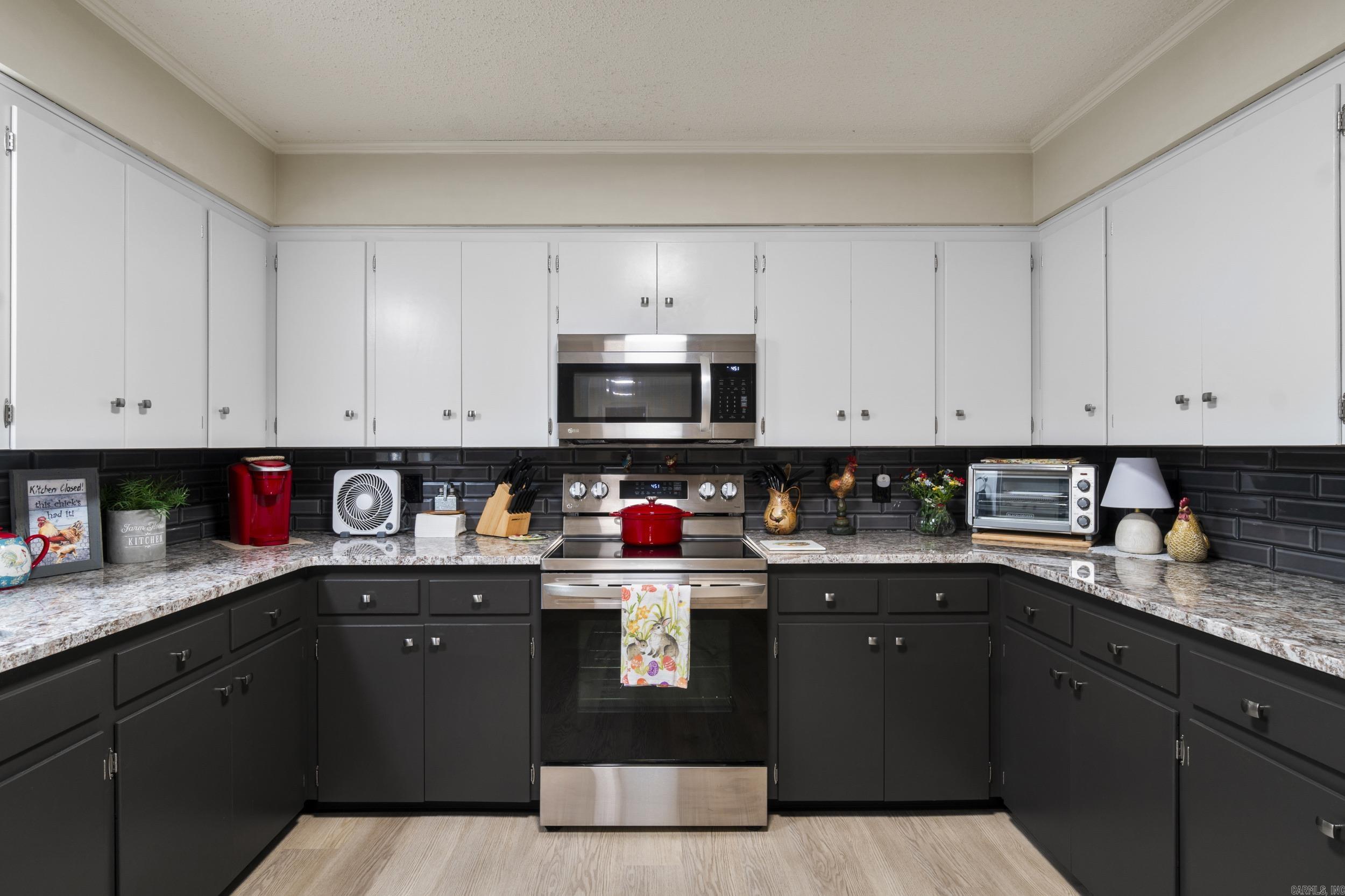 VALLEY CLIFF - Residential