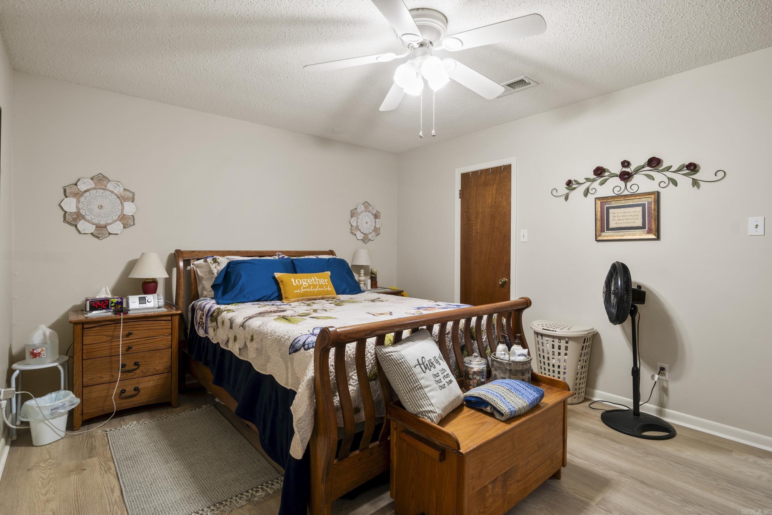 VALLEY CLIFF - Residential