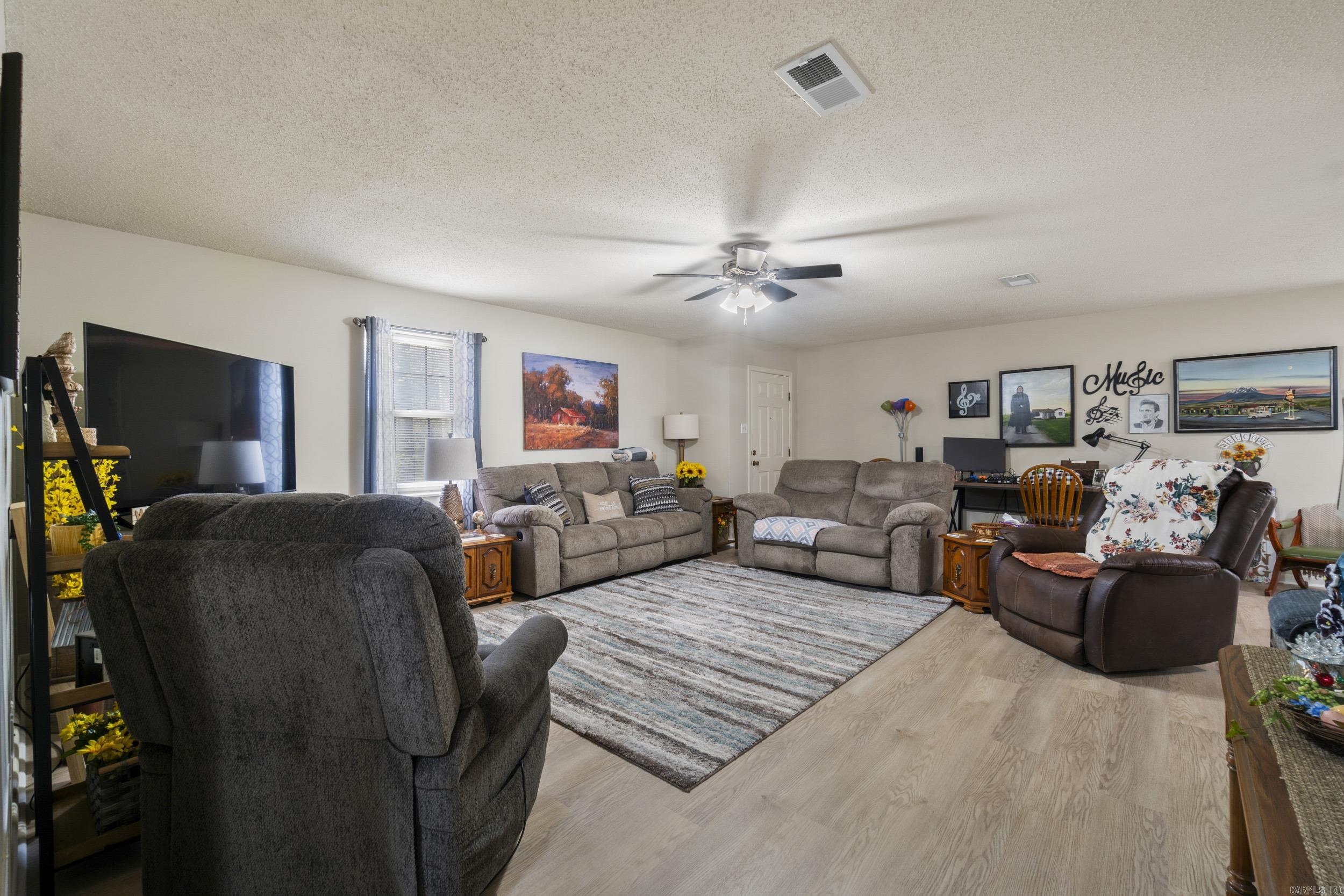 VALLEY CLIFF - Residential