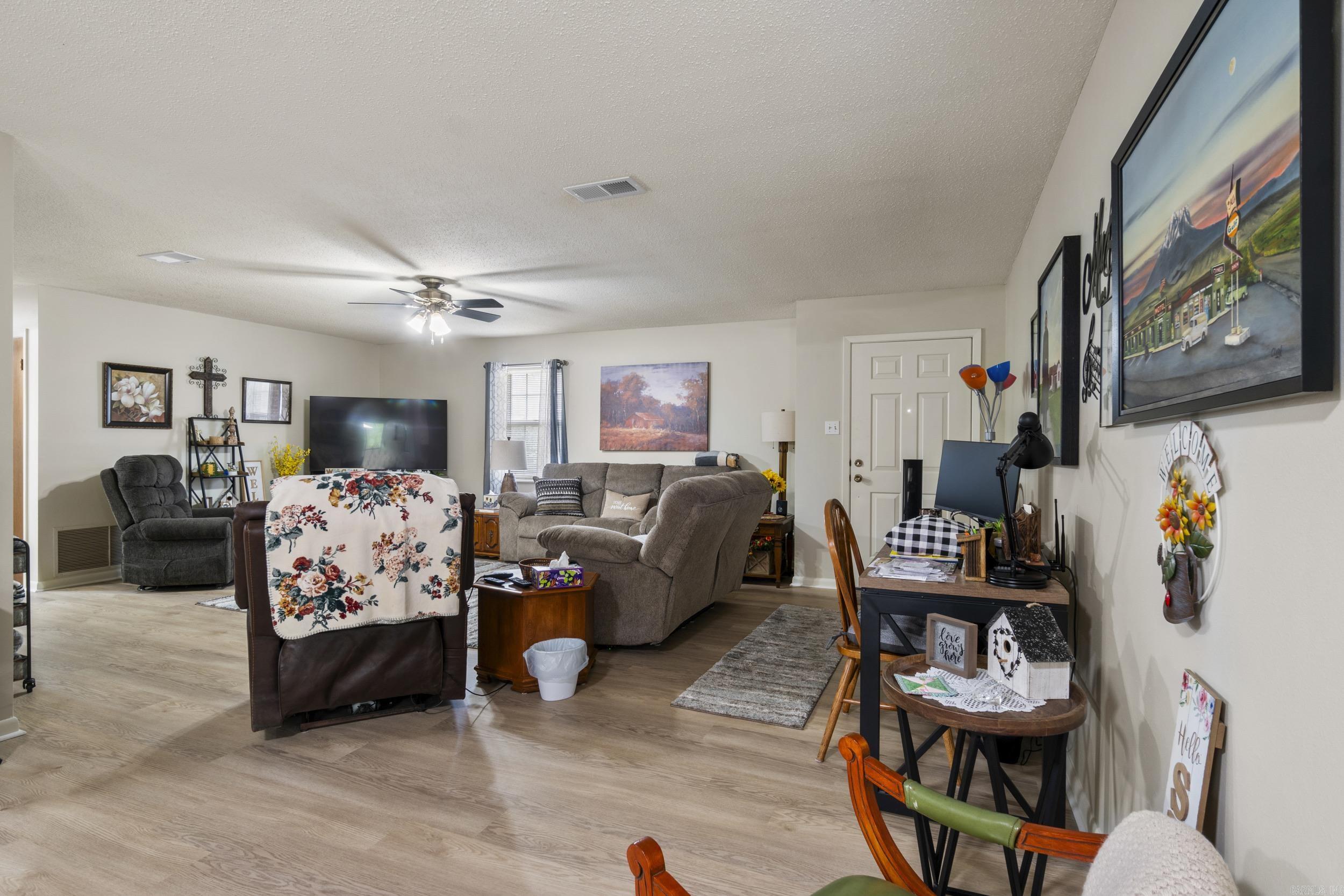 VALLEY CLIFF - Residential