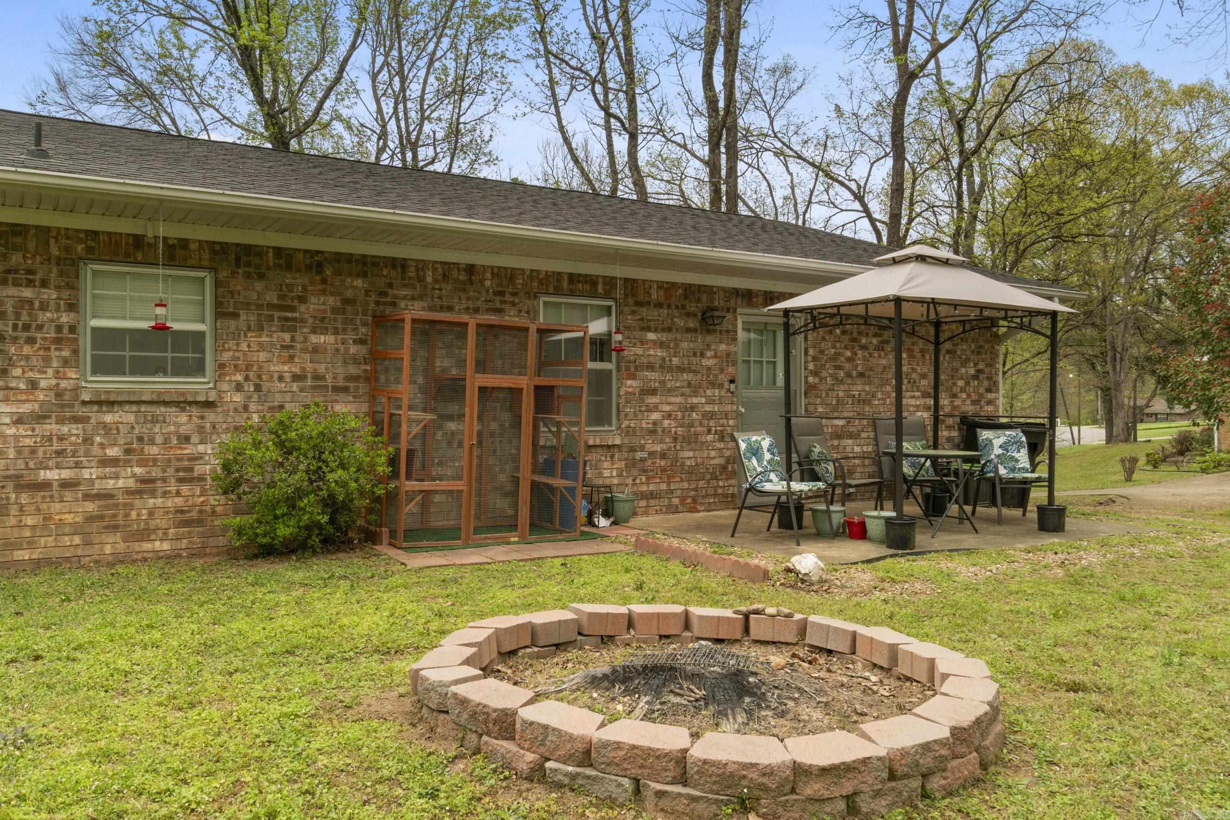 VALLEY CLIFF - Residential