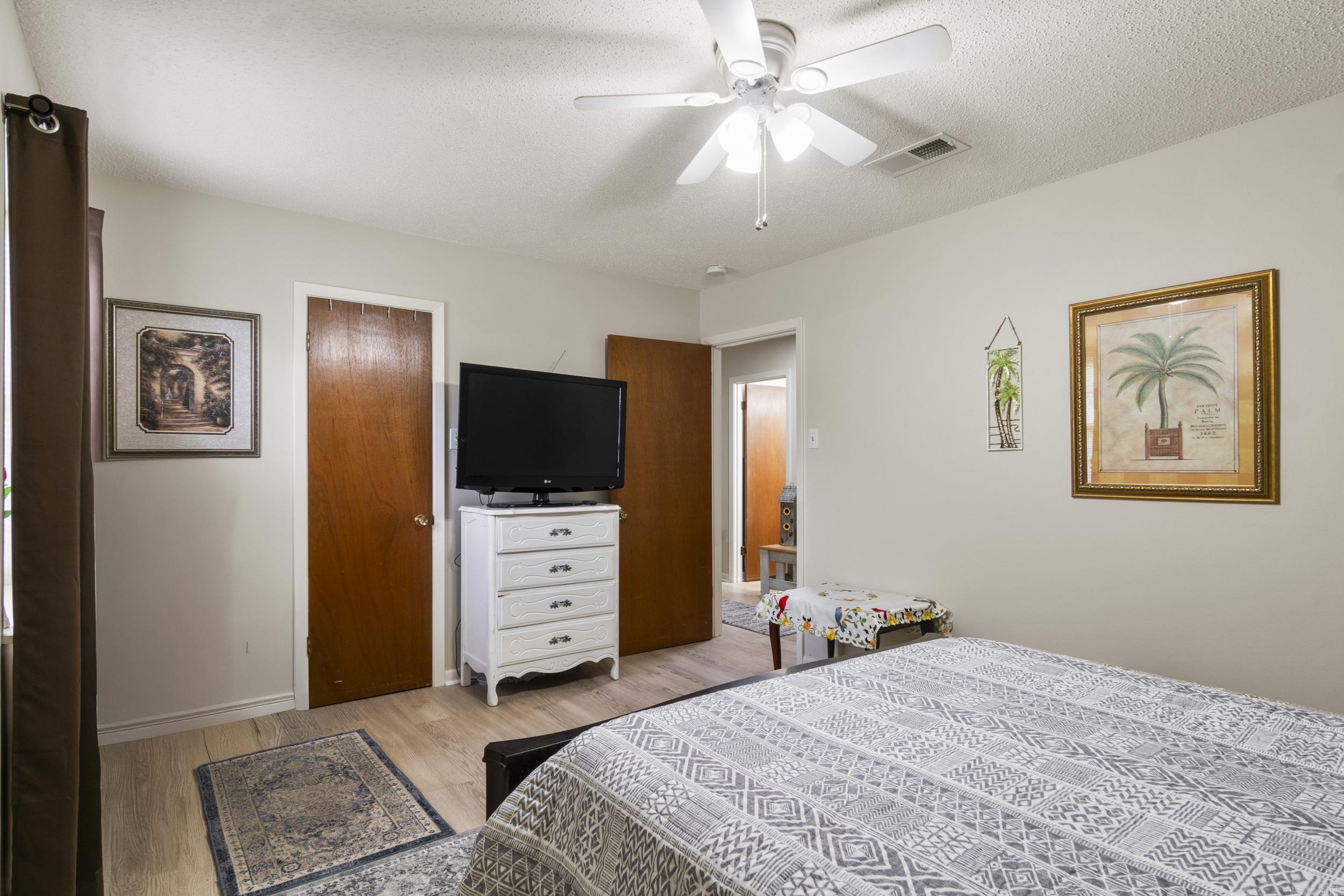 VALLEY CLIFF - Residential