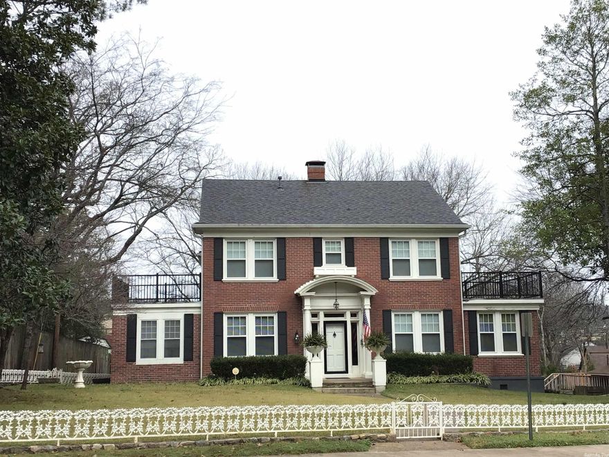 Your chance to own a historic 1930 home in Hot Springs! Located in the well known subdivision of Trivista. 4 bedrooms,3.5 bathrooms. Hardwood Floors & French Doors. This home features a Family Room &Formal Dining Room. As well as a Sunroom & Sitting Area off of the Large open living room. Approx. 3417 Square feet. Just a short walk from Oaklawn. Short Term Rental permit on this property. Call to see this home!