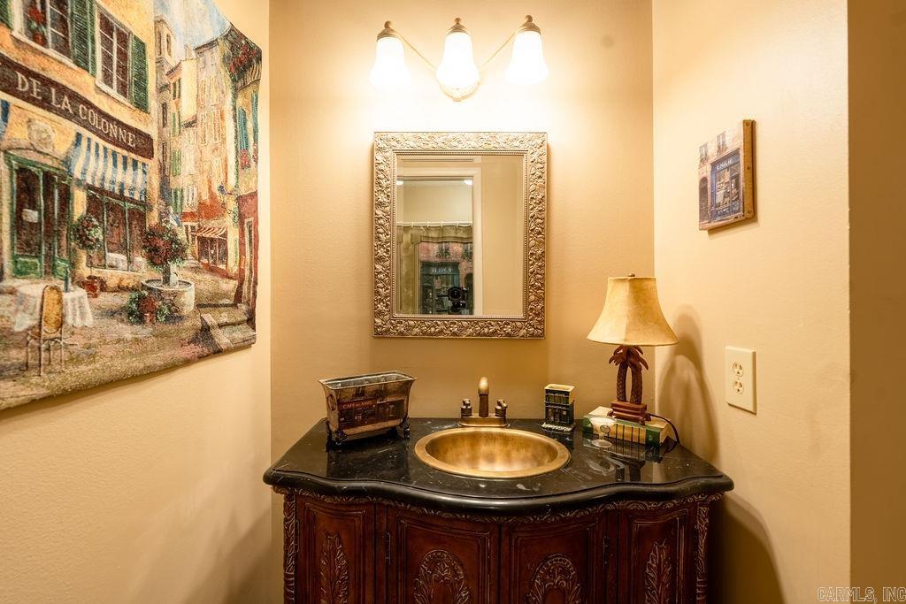 LAKEWOOD HILLS CONDO - Residential