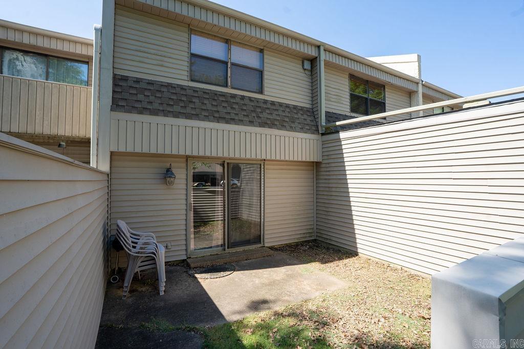 LAKEWOOD HILLS CONDO - Residential