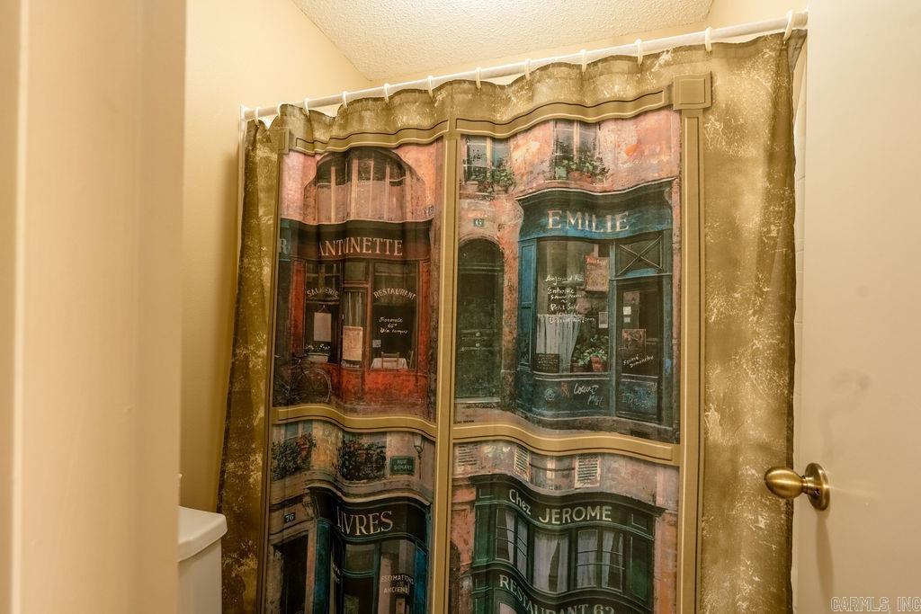 LAKEWOOD HILLS CONDO - Residential