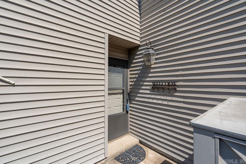 LAKEWOOD HILLS CONDO - Residential
