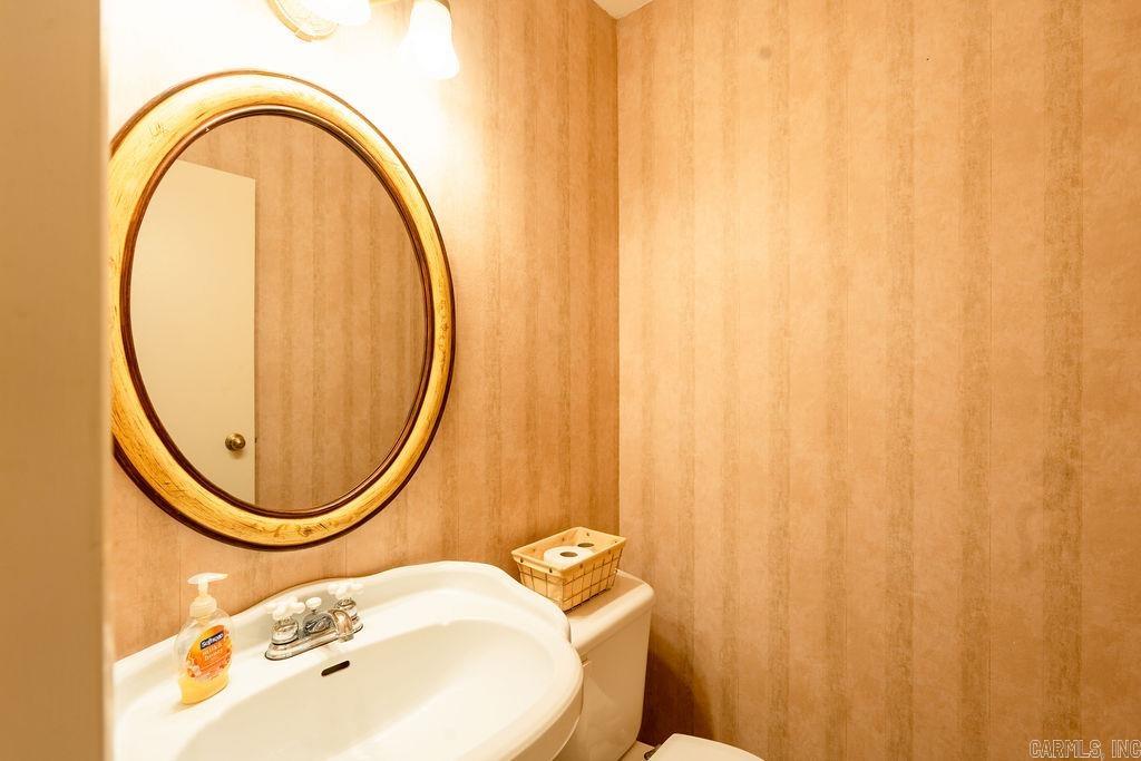 LAKEWOOD HILLS CONDO - Residential