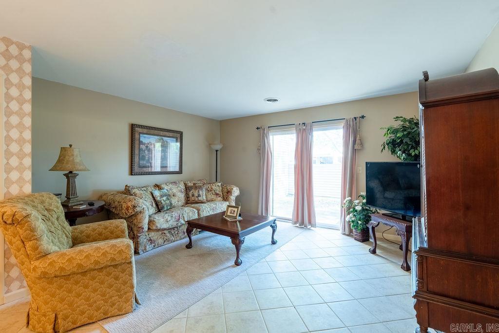 LAKEWOOD HILLS CONDO - Residential