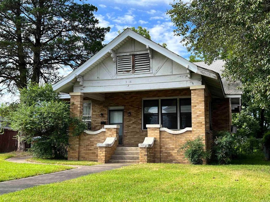 Owner made a lot of updates to this home when purchased in 2018.  Excellent investment property or first time homeowner.  Nice sized bedrooms.  Laminate floors in living areas and bedrooms.  Vinyl in wet areas.  Spacious sunroom at the front of the home overlooking the front yard.  Ready for new owner to put their own touches. Owner says bring your offers and let's make a deal.