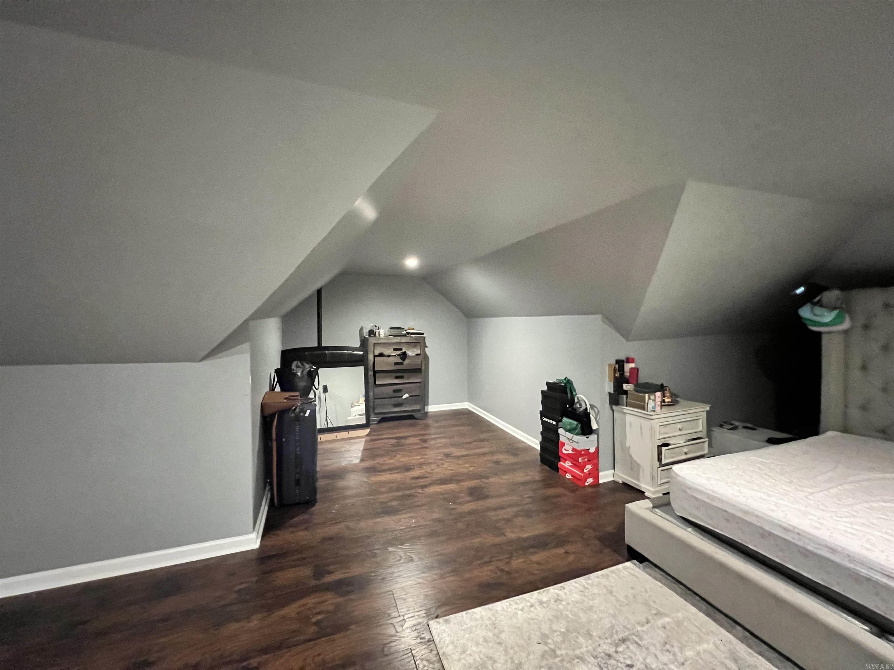 SAXONS DR R L - Residential